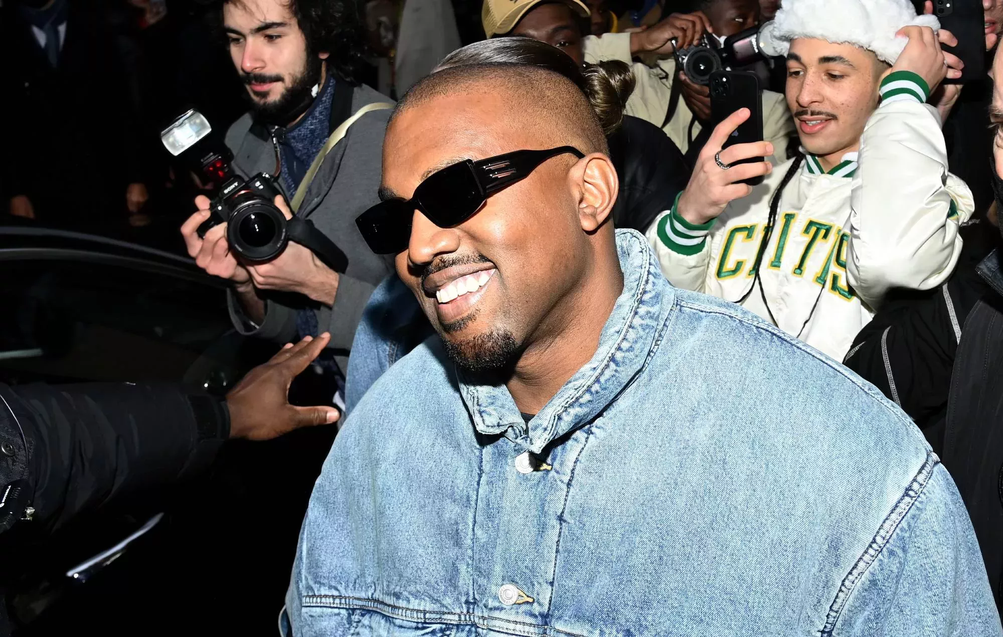 Kanye West organiza una fiesta de escucha de 'DONDA 2' en Los Ángeles
