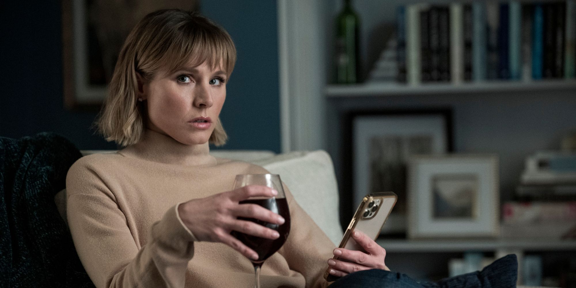 La mujer de la casa tiene unos agujeros argumentales espantosos