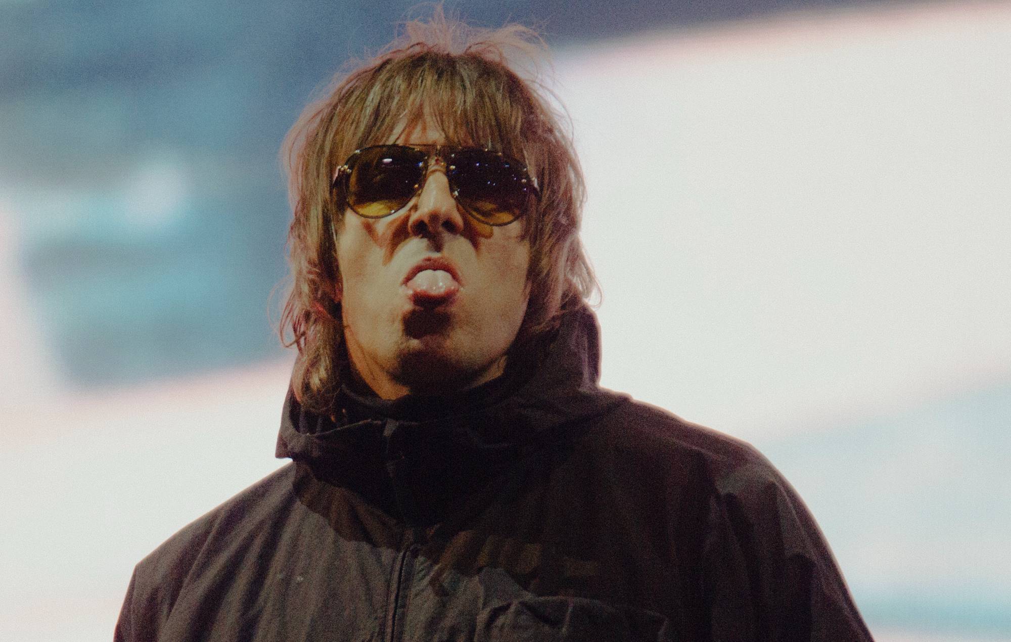 Liam Gallagher "lo apiló" mientras jugaba al juego VR 'Los Simpsons'