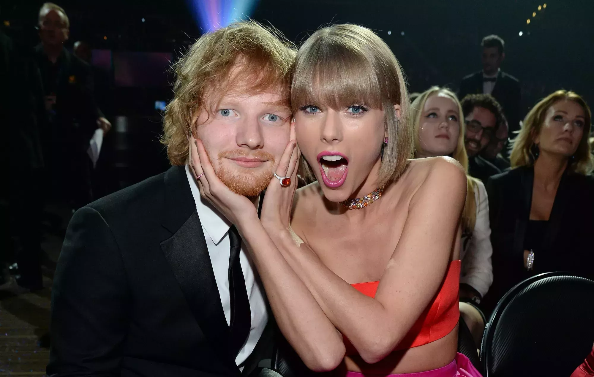 Los fans de Taylor Swift creen que participará en el próximo single de Ed Sheeran