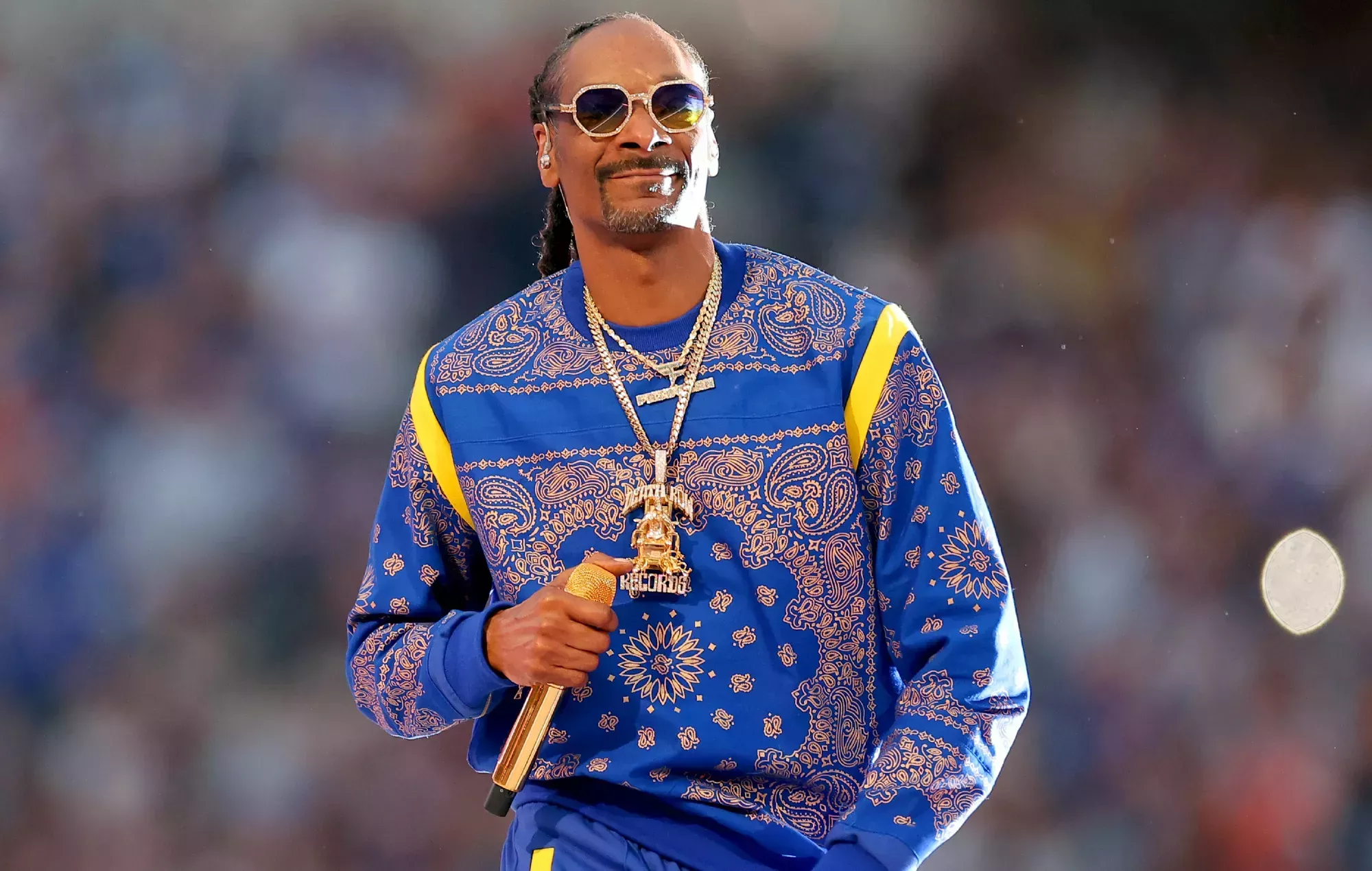 Snoop Dogg explica cómo la Reina Isabel evitó que le echaran del Reino Unido