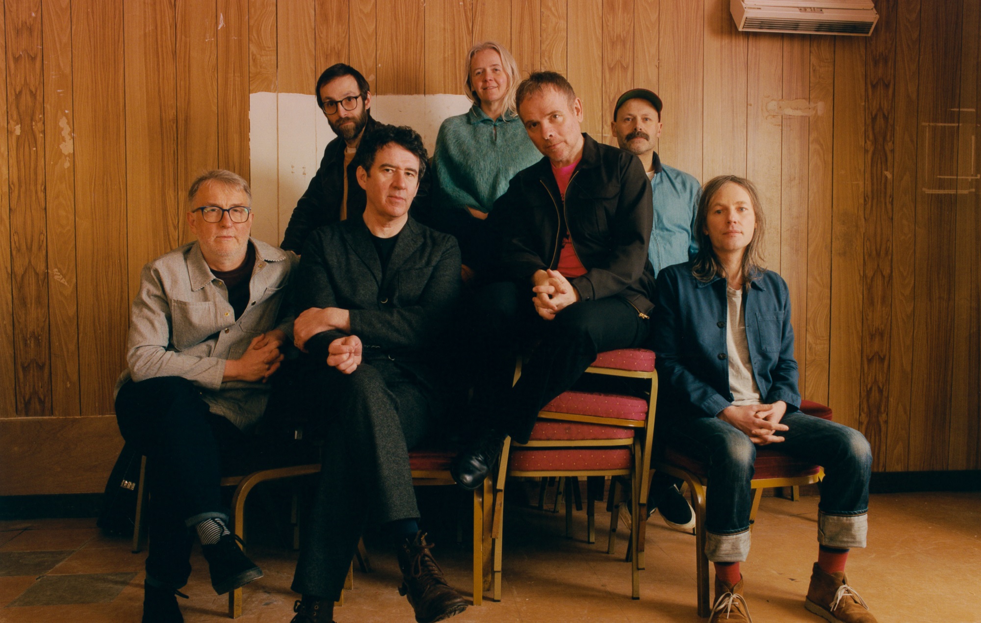 Belle And Sebastian habla de su nuevo álbum 'A Bit Of Previous' y comparte el single principal 'Unnecessary Drama'