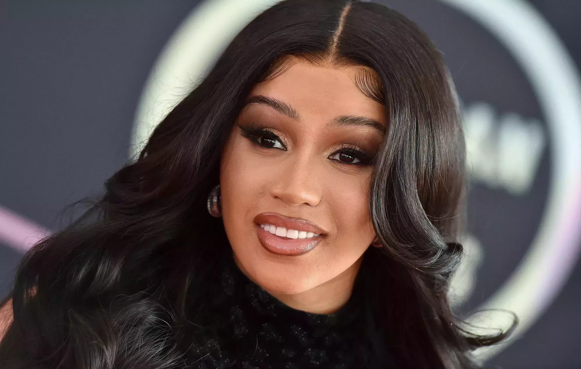 Cardi B se ve obligada a posponer el que hubiera sido su primer papel protagonista en una película