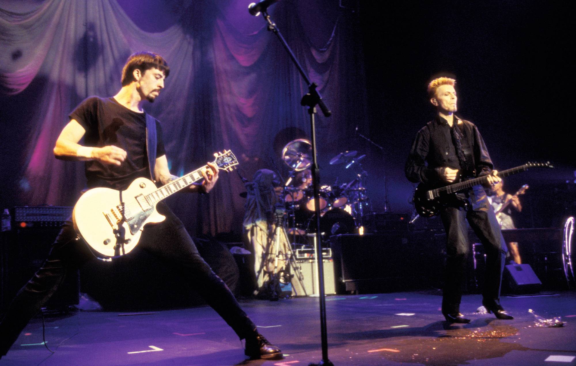 Dave Grohl recuerda haber visto a David Bowie en directo por primera vez