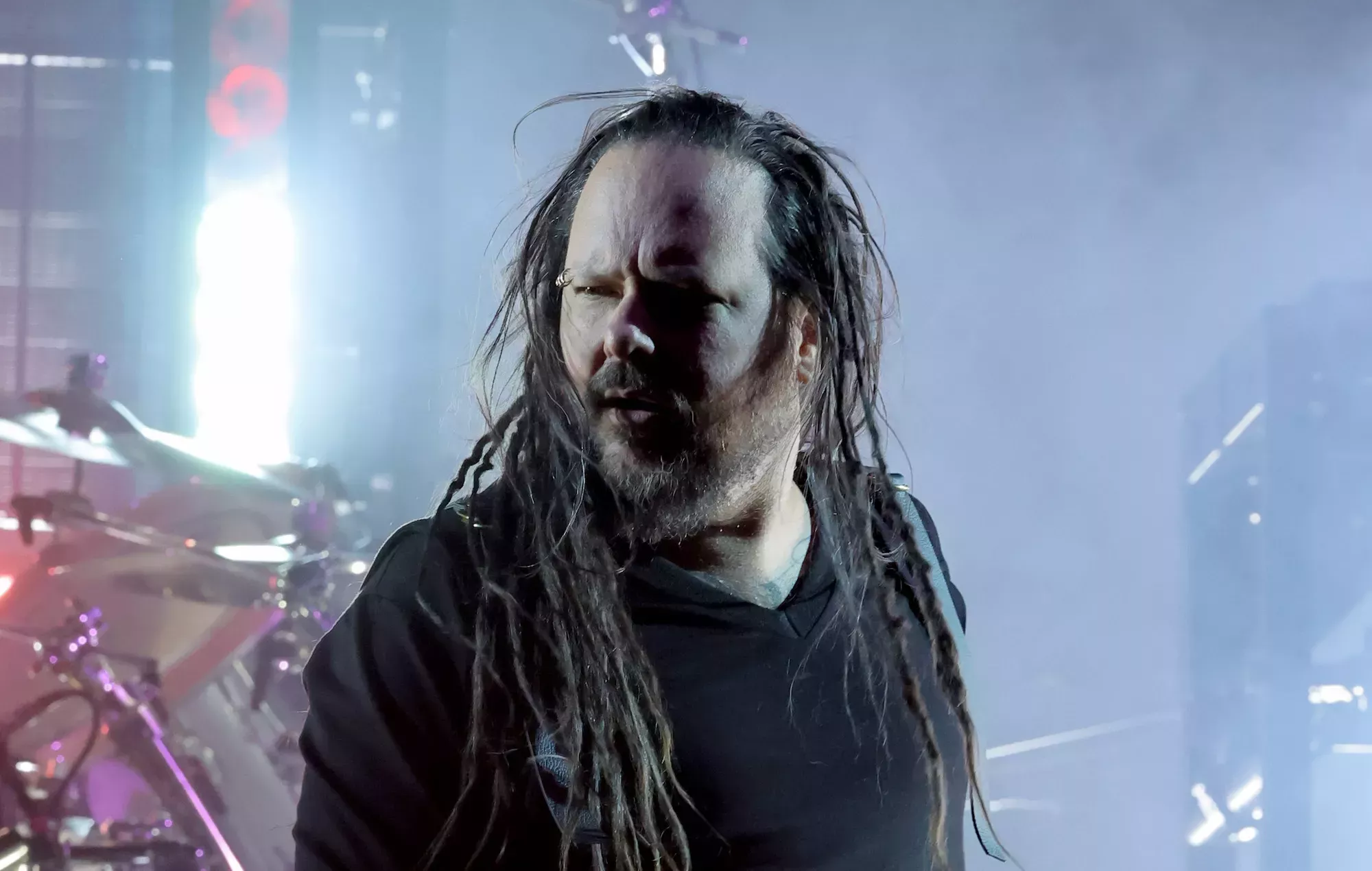 El autobús de la gira de Korn en Estados Unidos habría sido alcanzado por una sola bala