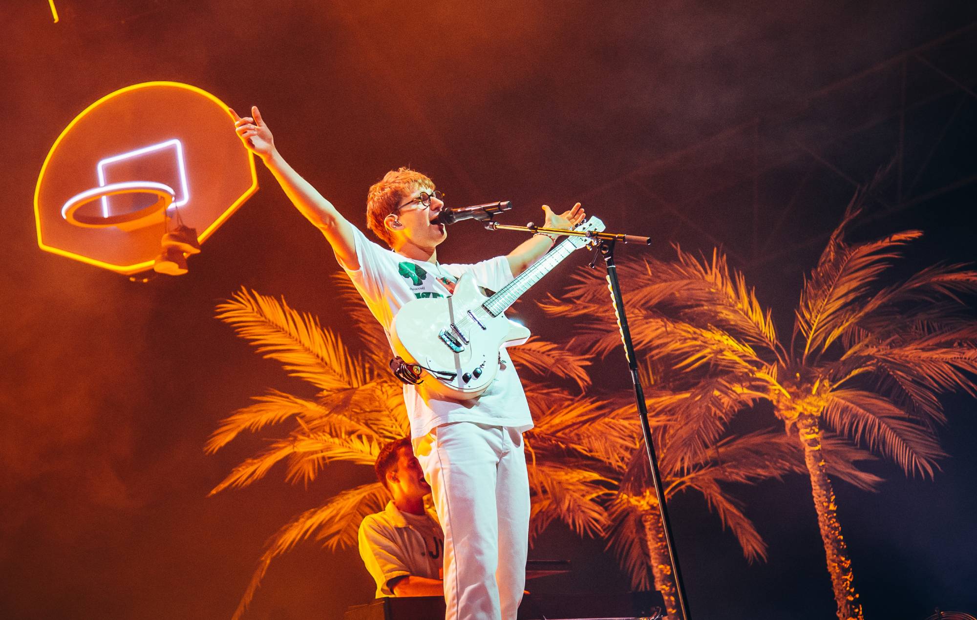 Glass Animals iguala el récord de las Spice Girls en la lista de éxitos de Estados Unidos con 'Heat Waves'
