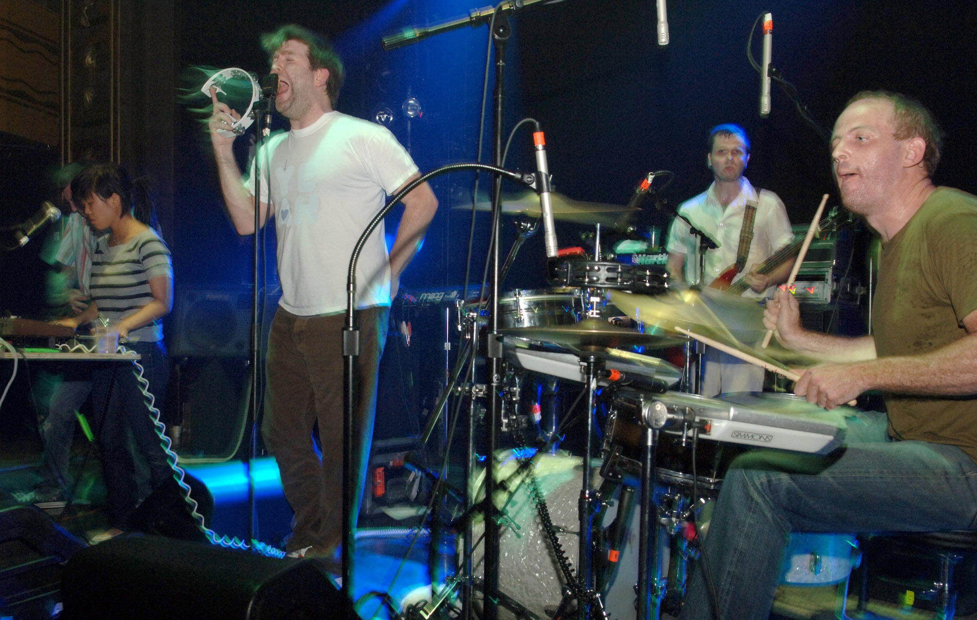 La formación original de LCD Soundsystem se reúne para el evento del 20º aniversario del DFA