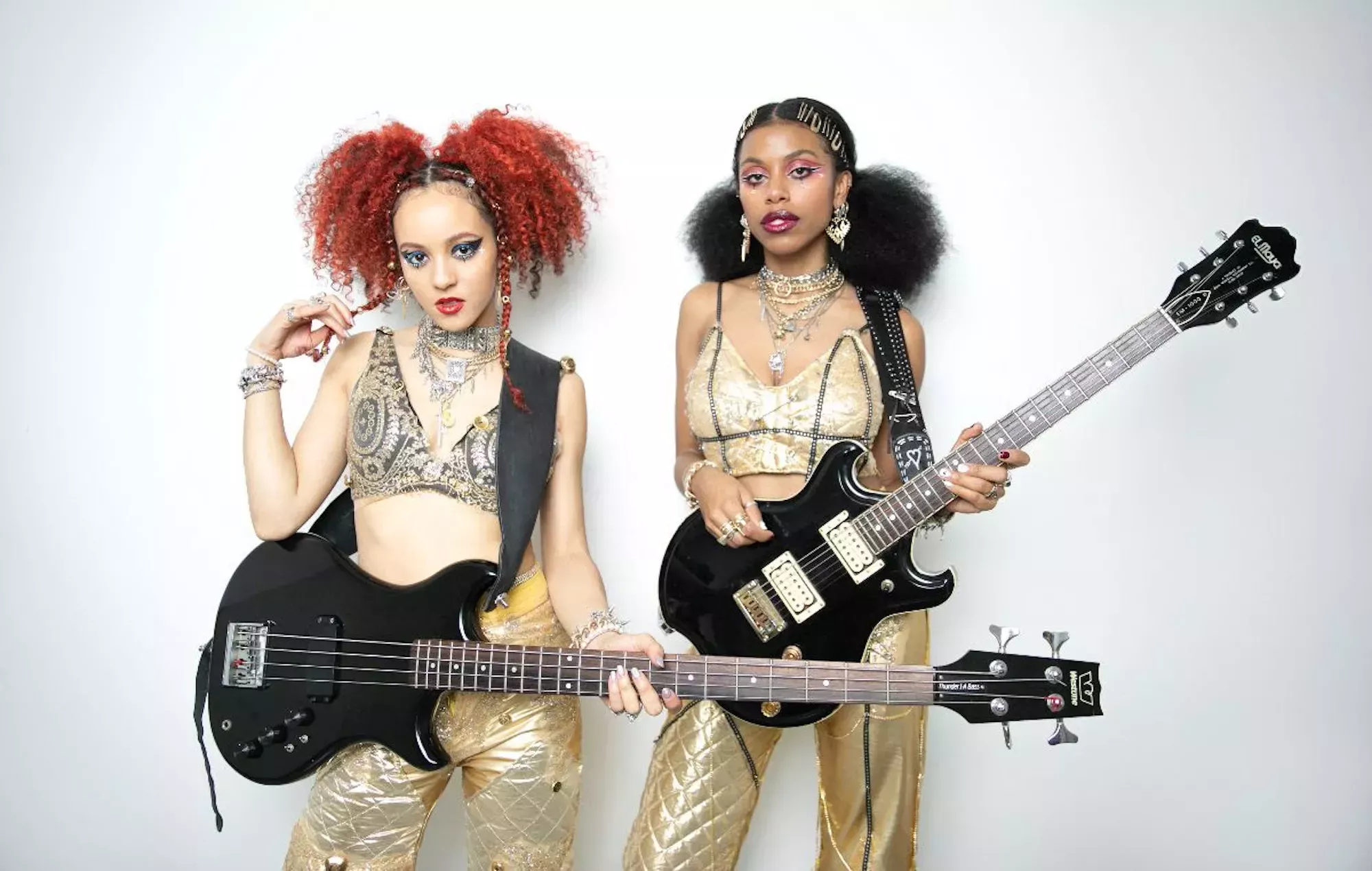 Nova Twins adelantan su nuevo álbum 'Supernova' con la potente 'Cleopatra'