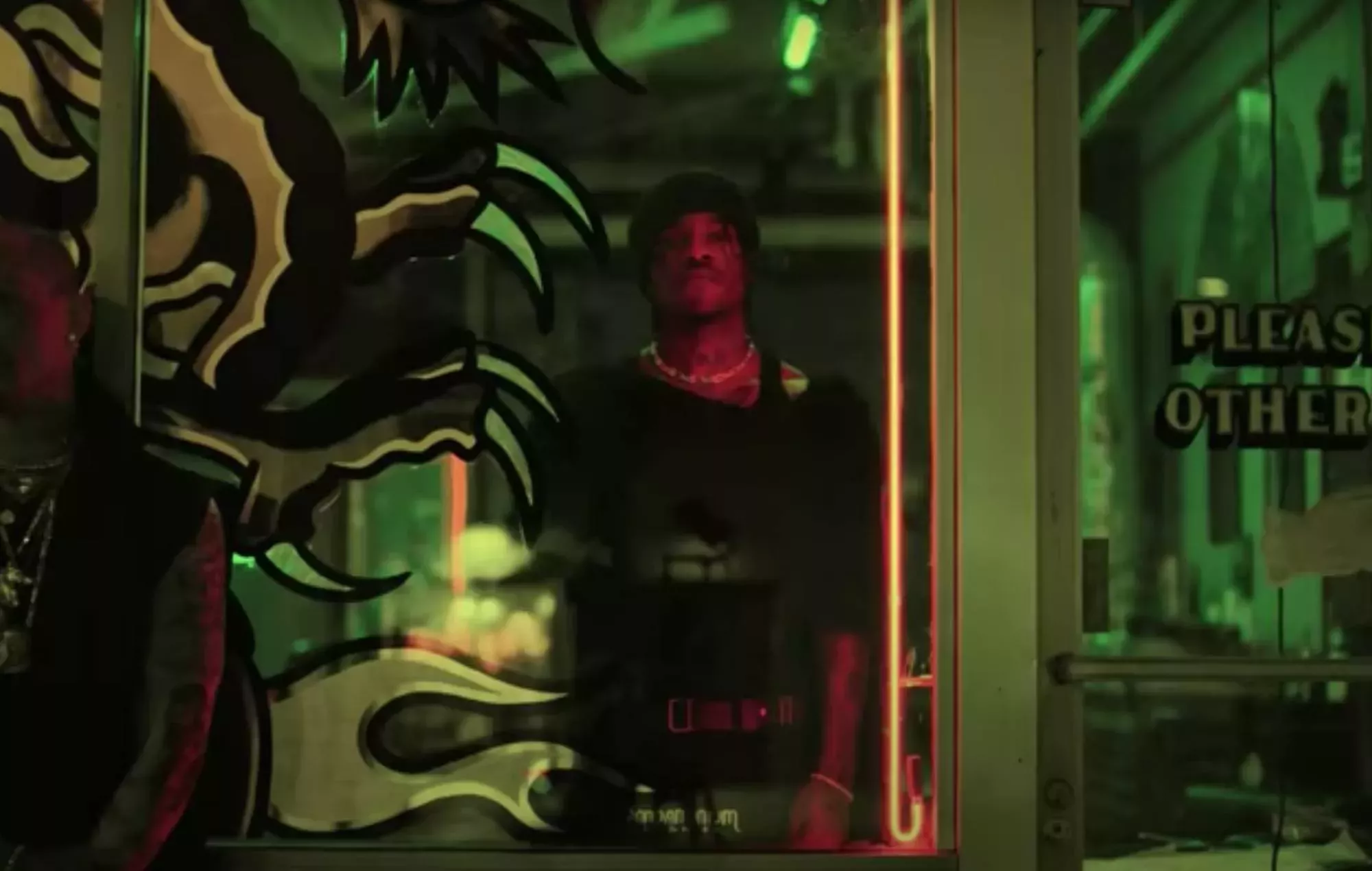 pgLang, de Kendrick Lamar, ficha a la nueva artista Tanna Leone