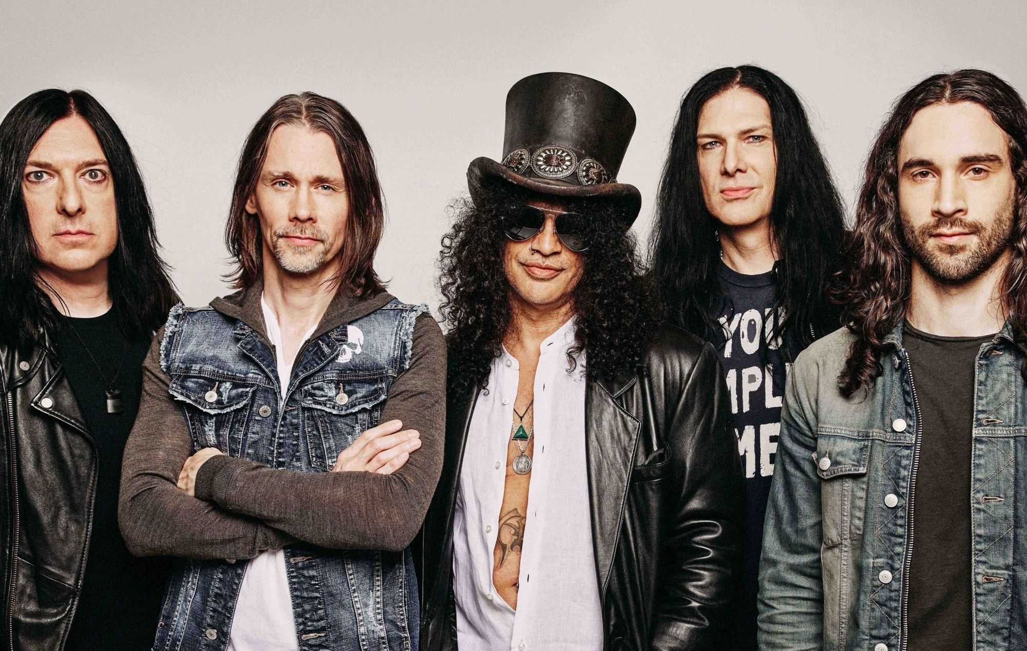 Slash anuncia un evento livestream con Myles Kennedy y The Conspirators