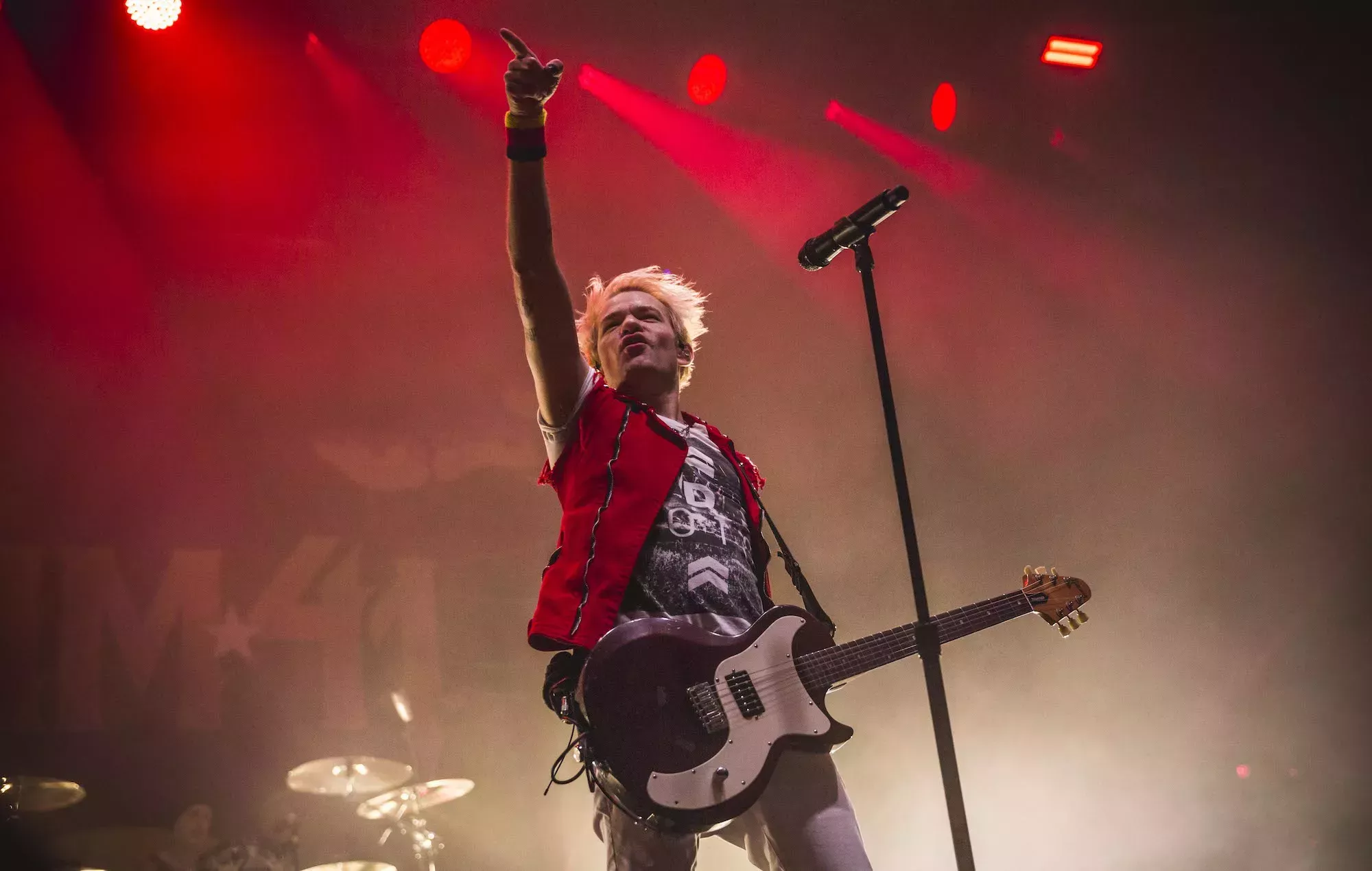 Sum 41 volverá a sus raíces pop-punk en su nuevo álbum doble 'Heaven And Hell'