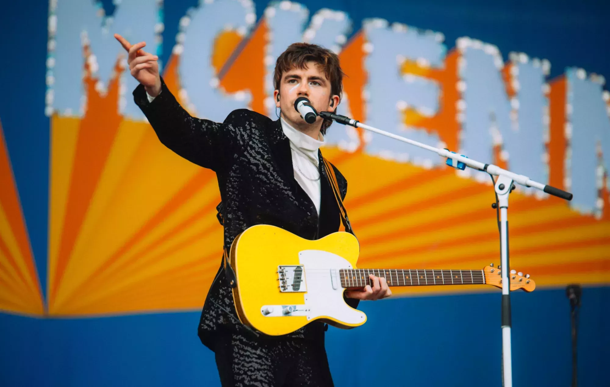 Declan McKenna comparte el single benéfico de edición limitada 'Elephant'