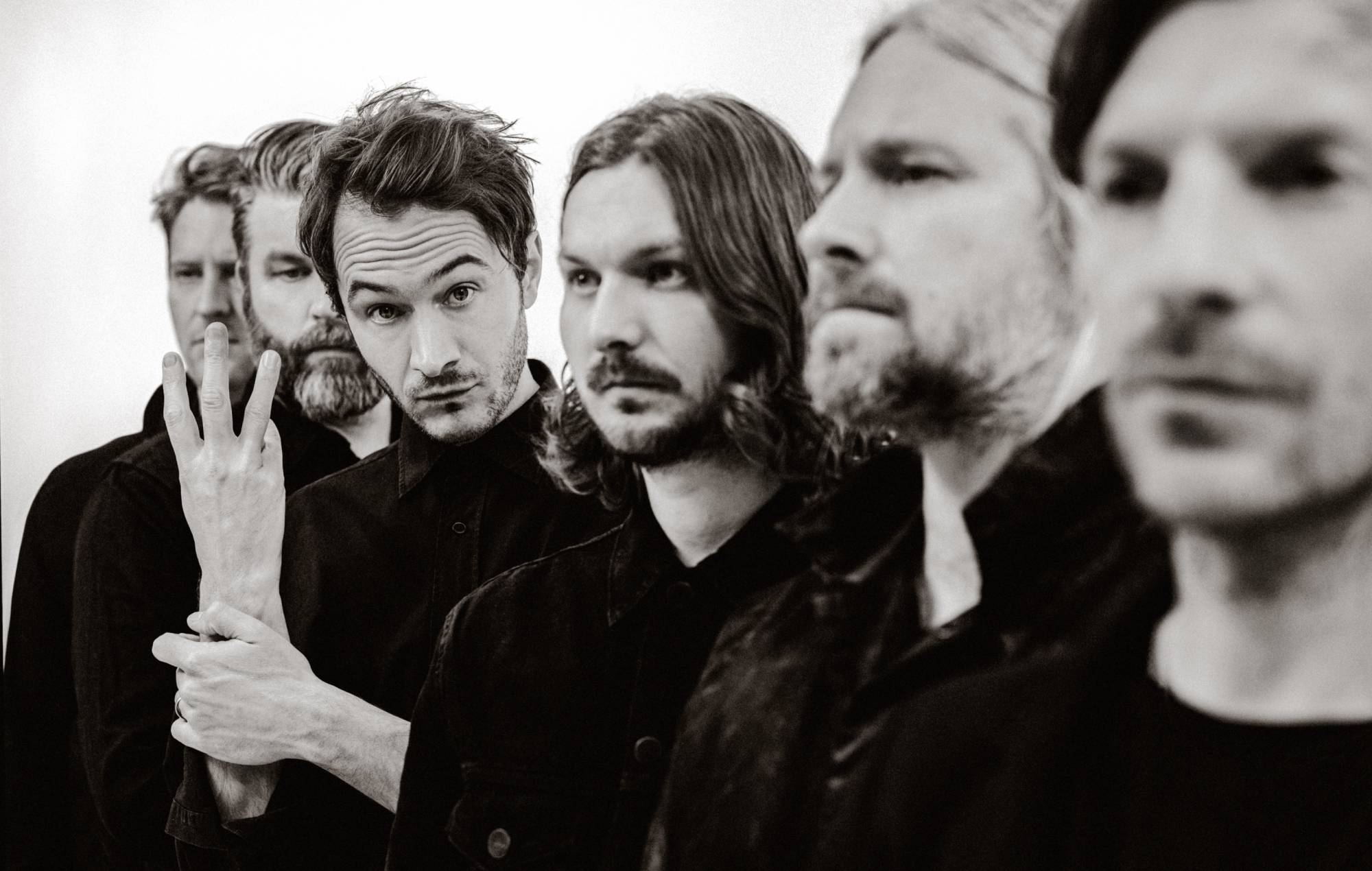 Editors comparten su nuevo single 'Heart Attack' y añaden a Blanck Mass como miembro de pleno derecho