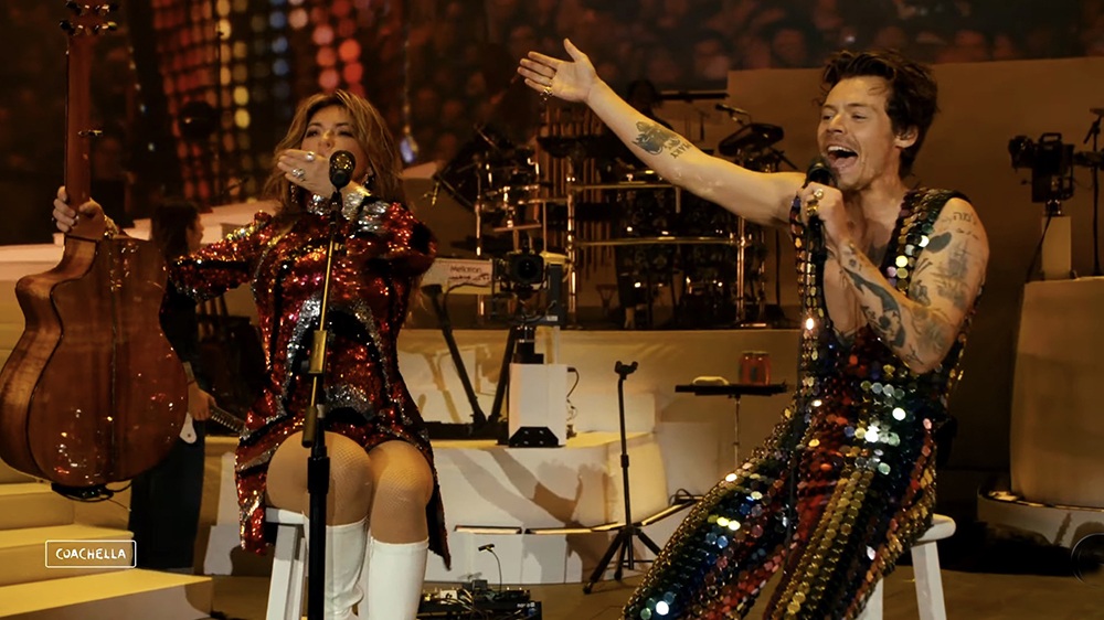Harry Styles hace un dúo con Shania Twain y estrena nuevas canciones en Coachella