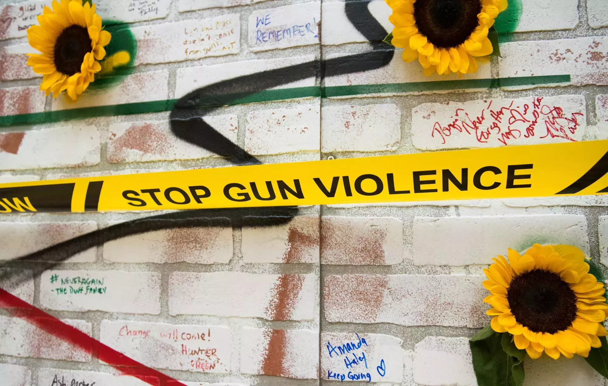 La policía del Bronx utiliza vídeos de rap para detener a 20 presuntos pandilleros en la 