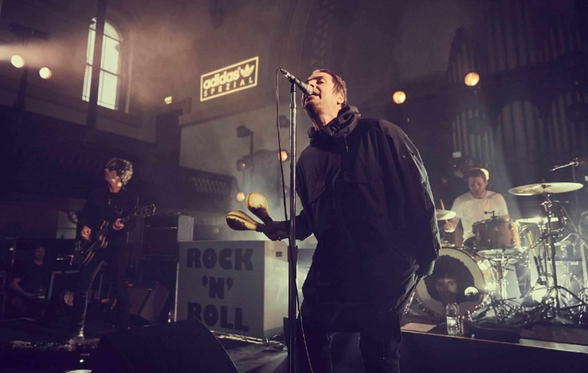 Liam Gallagher anuncia una nueva colaboración con Adidas y un espectáculo íntimo en Blackburn