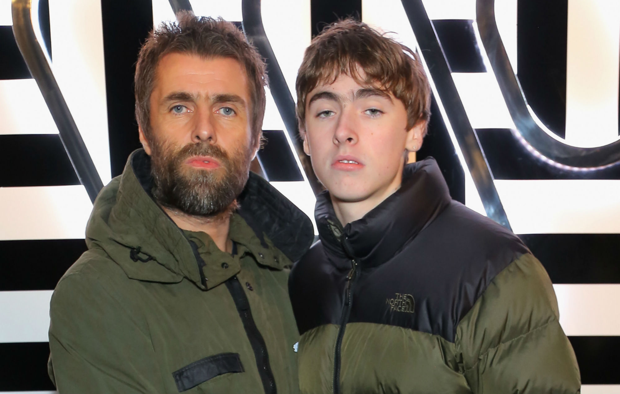 Liam Gallagher responde al juez sobre el juicio de su hijo Gene: "De un gilipollas con derecho a ello a otro"