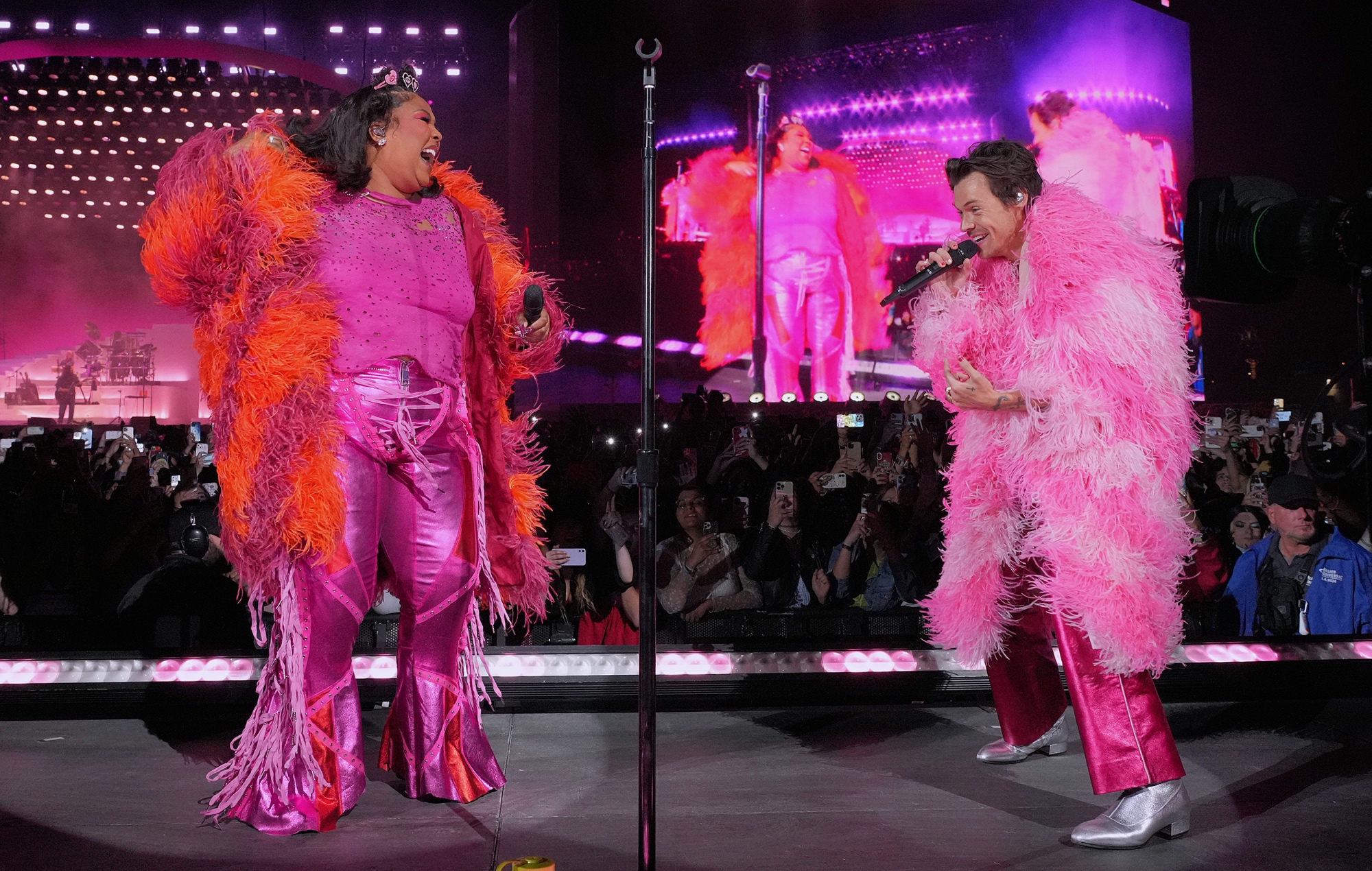 Lizzo se mostró "genuinamente sorprendida" de que Harry Styles le pidiera actuar en Coachella