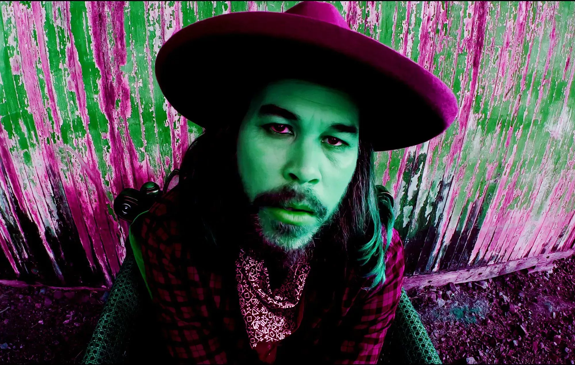 Luke Steele, de Empire Of The Sun, comparte la balada 