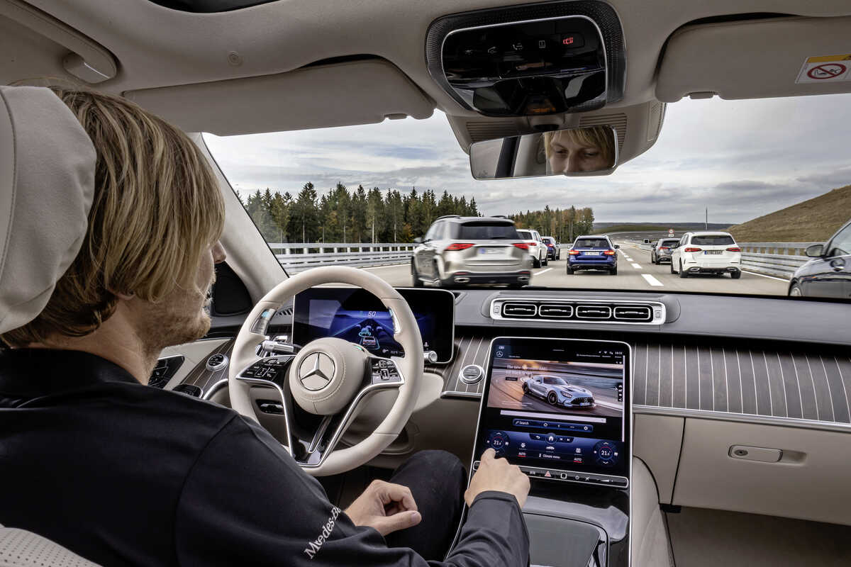 You can watch TV in a self-driving car in the UK