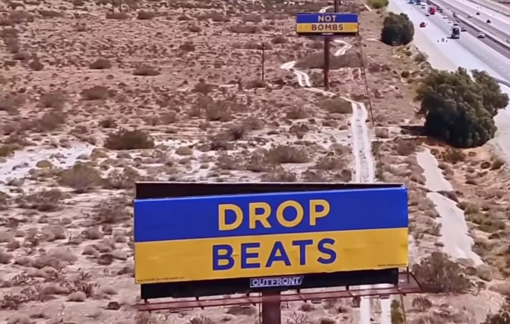 Un DJ noruego compra vallas publicitarias en Coachella para recaudar fondos para Ucrania