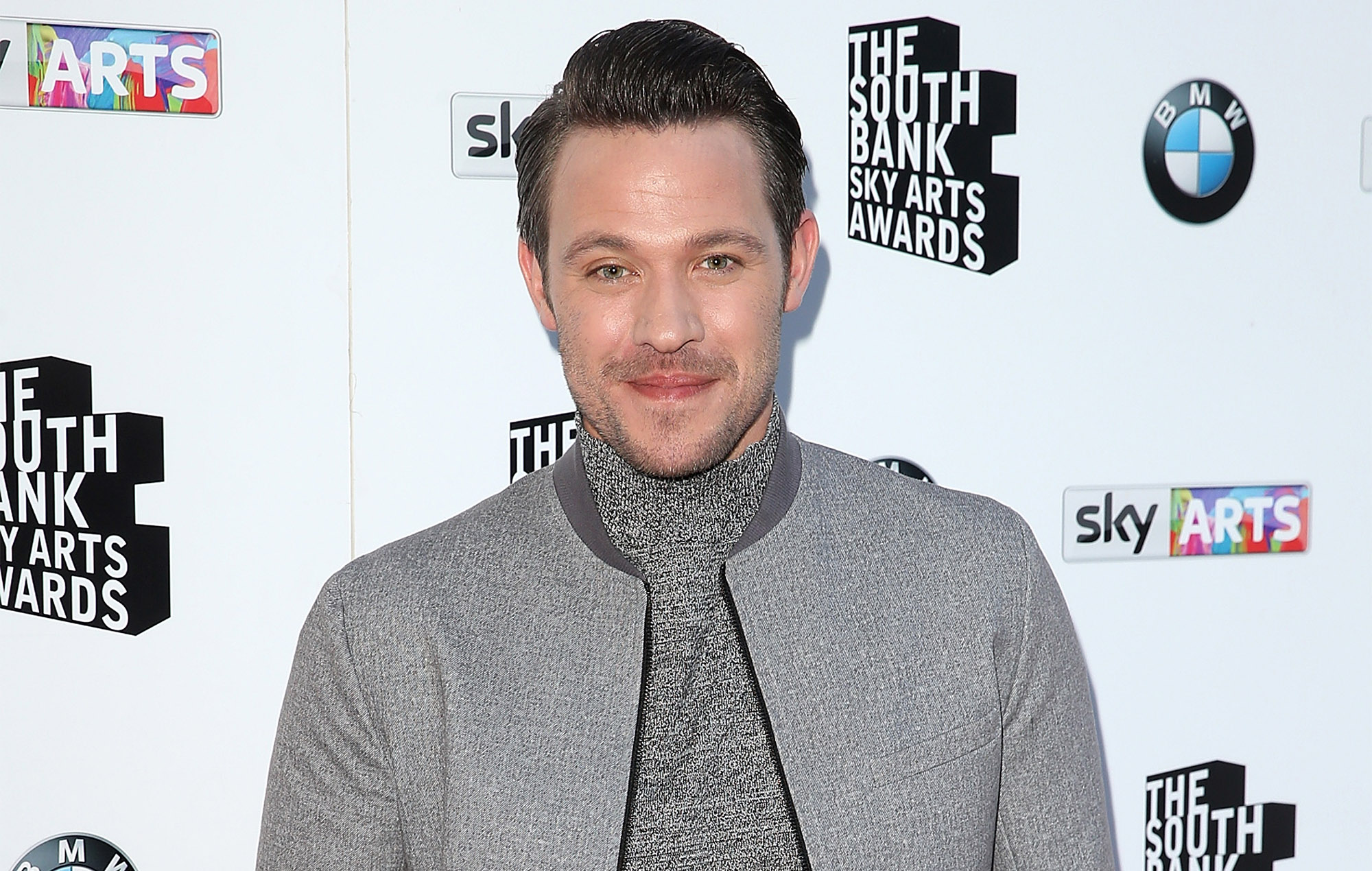 Will Young anuncia un documental sobre la muerte de su hermano gemelo
