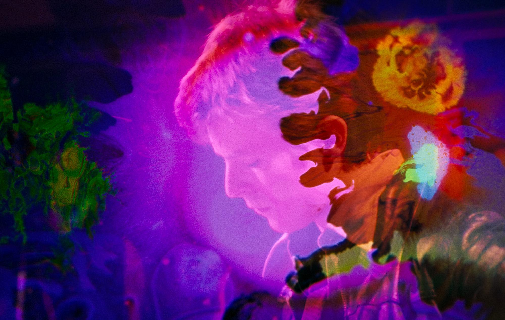 David Bowie reflexiona sobre el sentido de la vida en el teaser tráiler del documental 'Moonage Daydream'