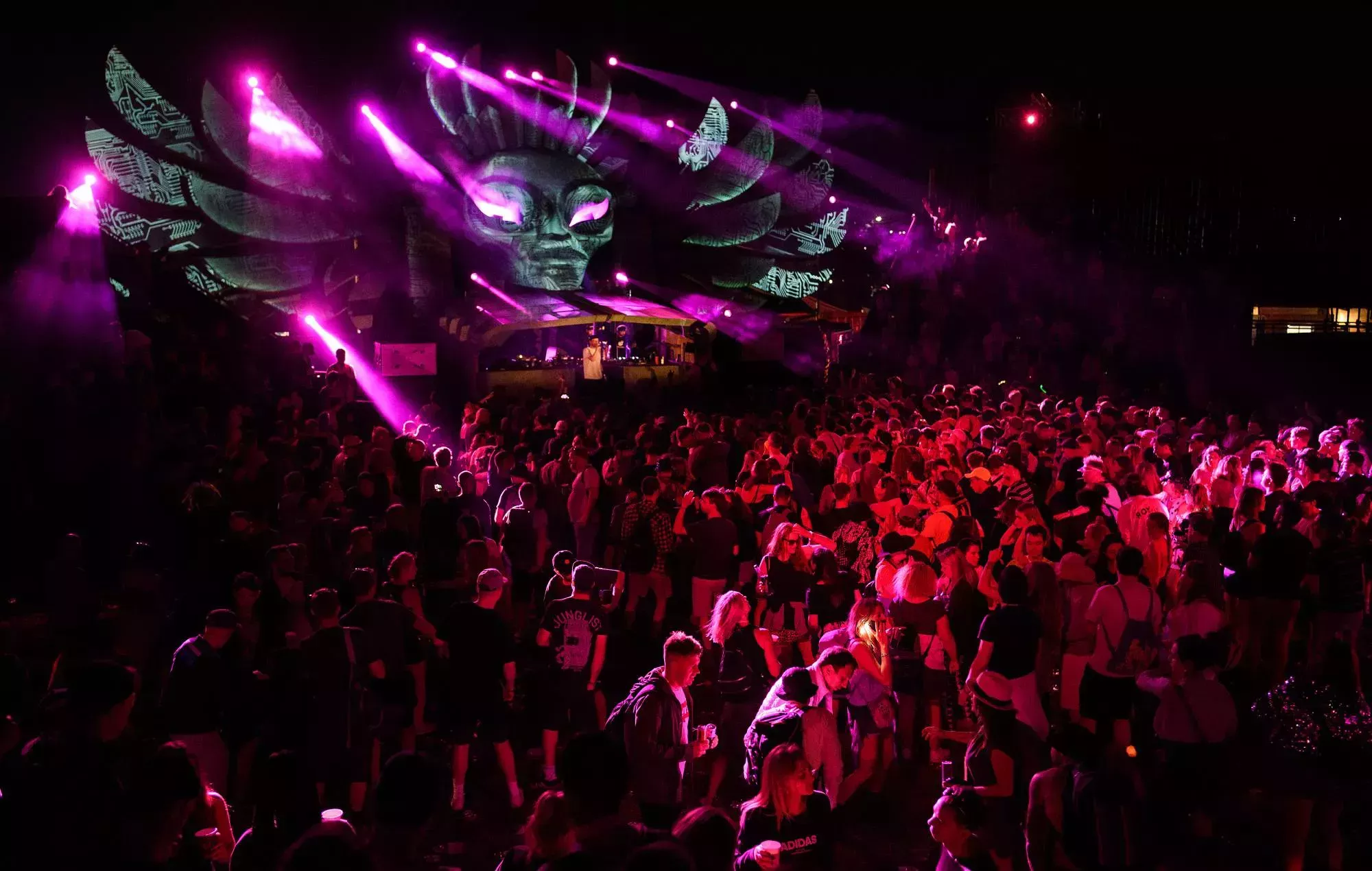 Glastonbury 2022 desvela un cartel repleto de gente para The Common