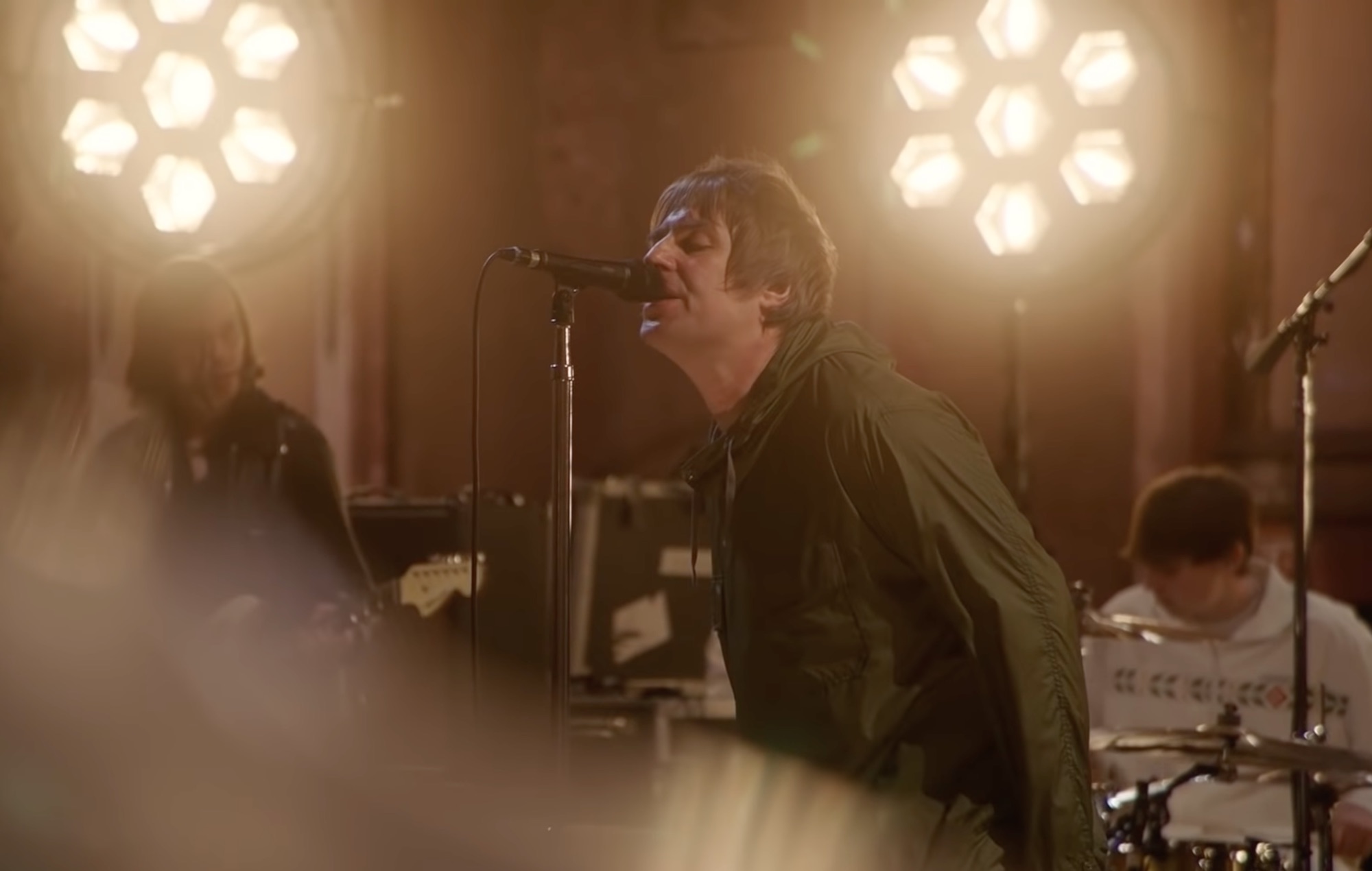 Liam Gallagher interpreta el tema inédito 'World's In Need' en 'Later... With Jools Holland'