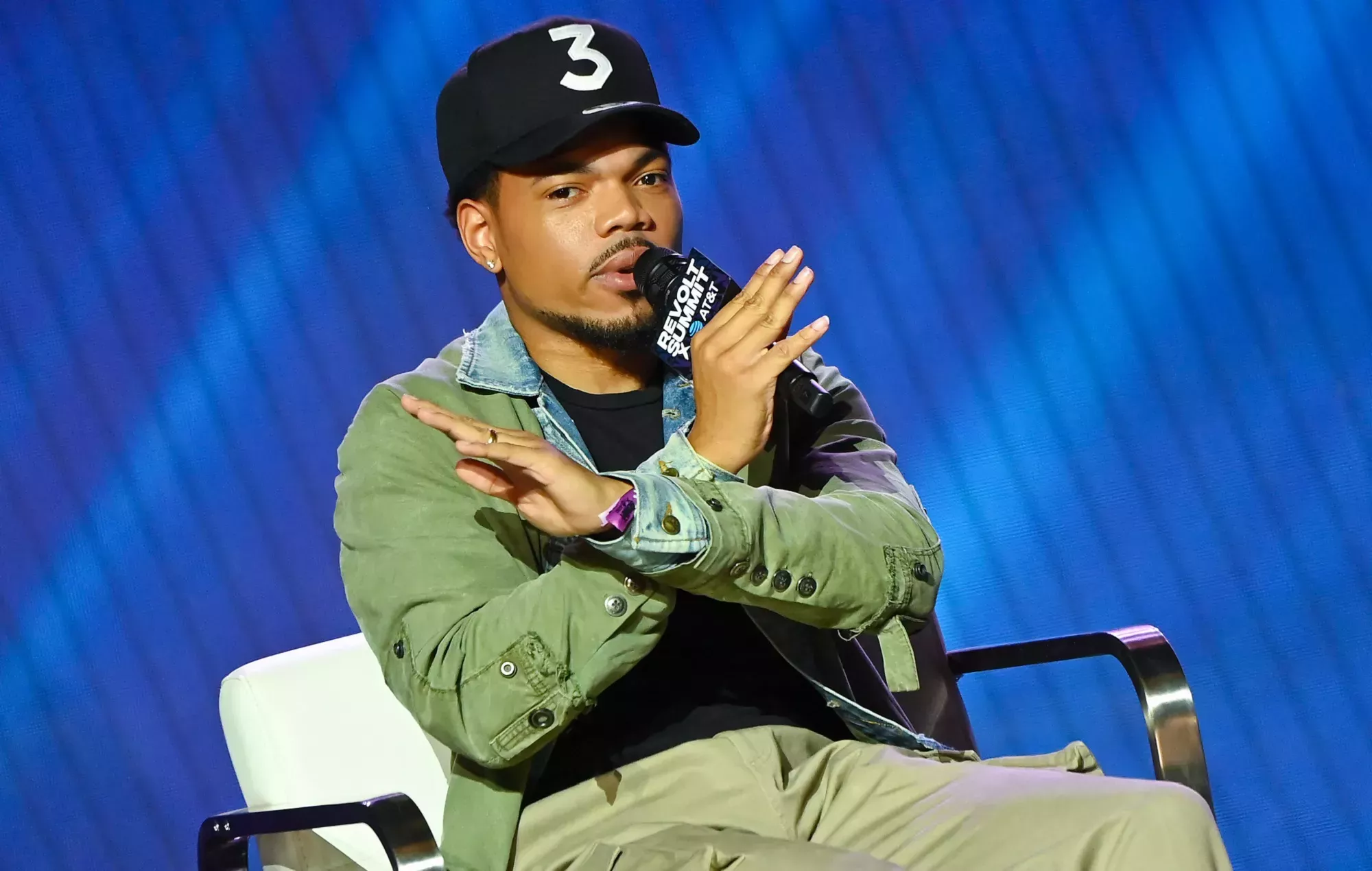 Mira el nuevo vídeo de Chance the Rapper para 'A Bar About A Bar'
