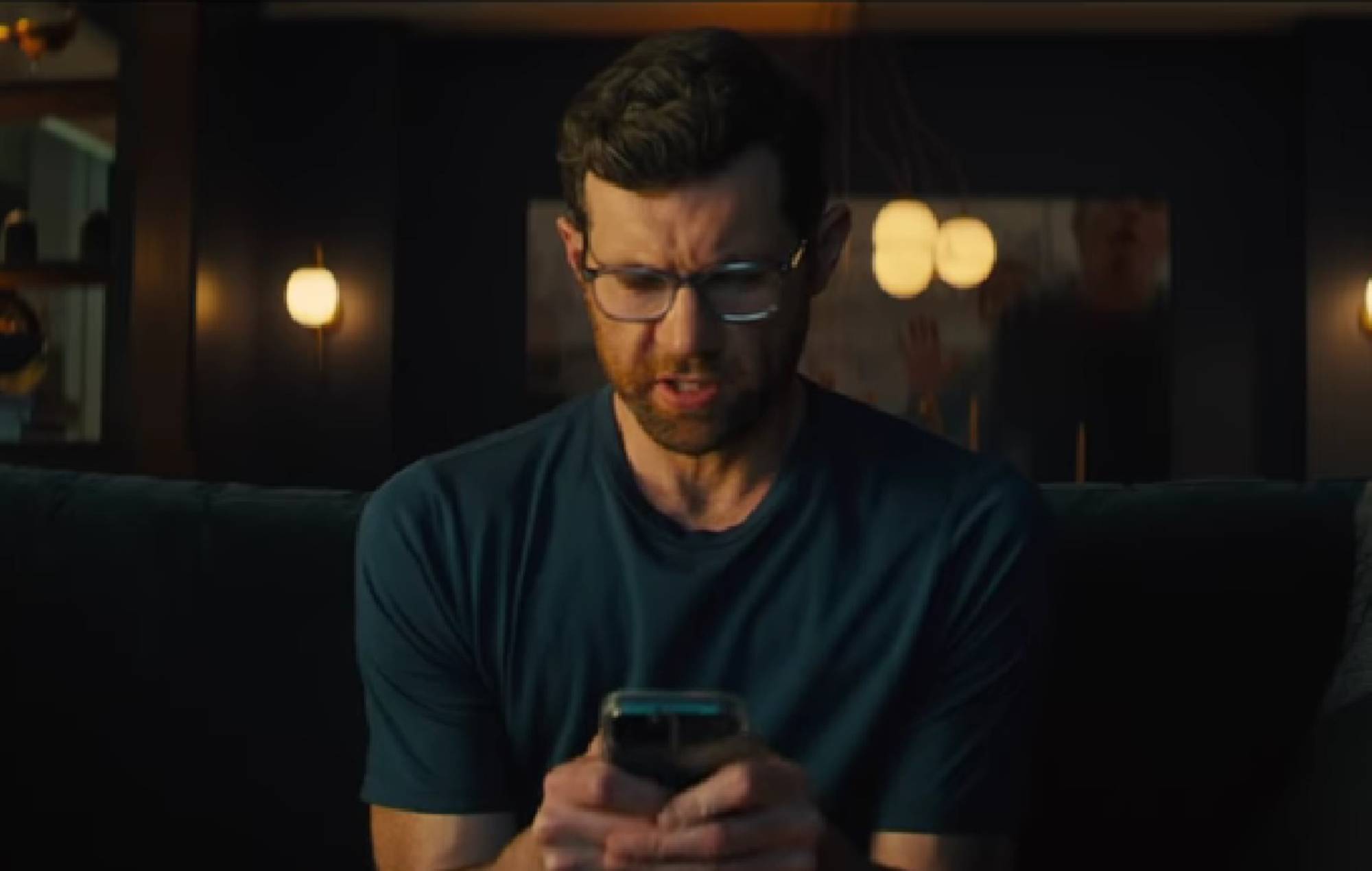 Mira el tráiler de la meta-comedia romántica LGBTQ+ de Billy Eichner 'Bros'