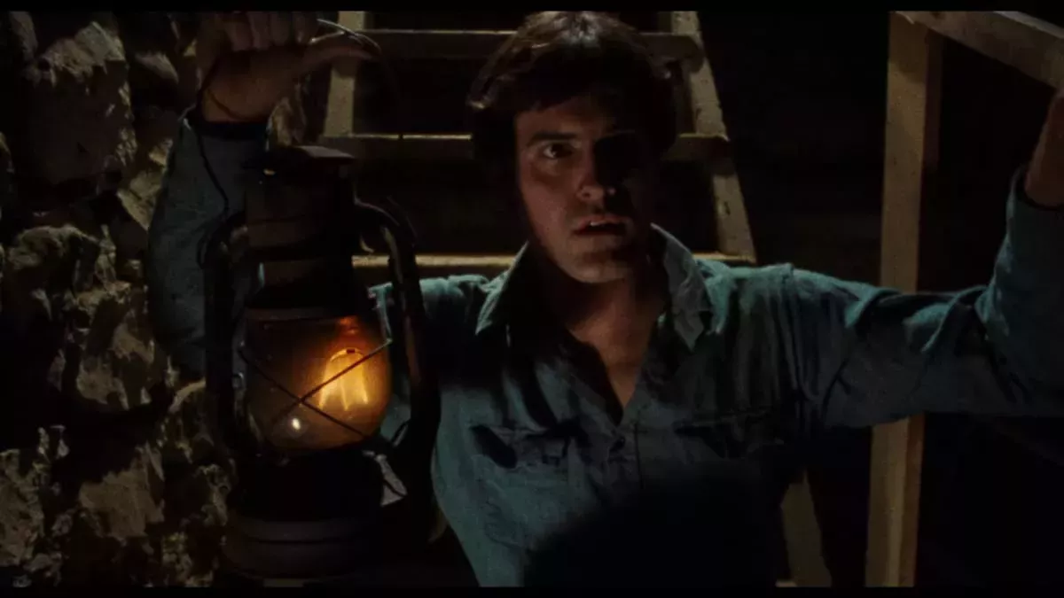 The Evil Dead sigue siendo una película de explotación excepcionalmente juguetona