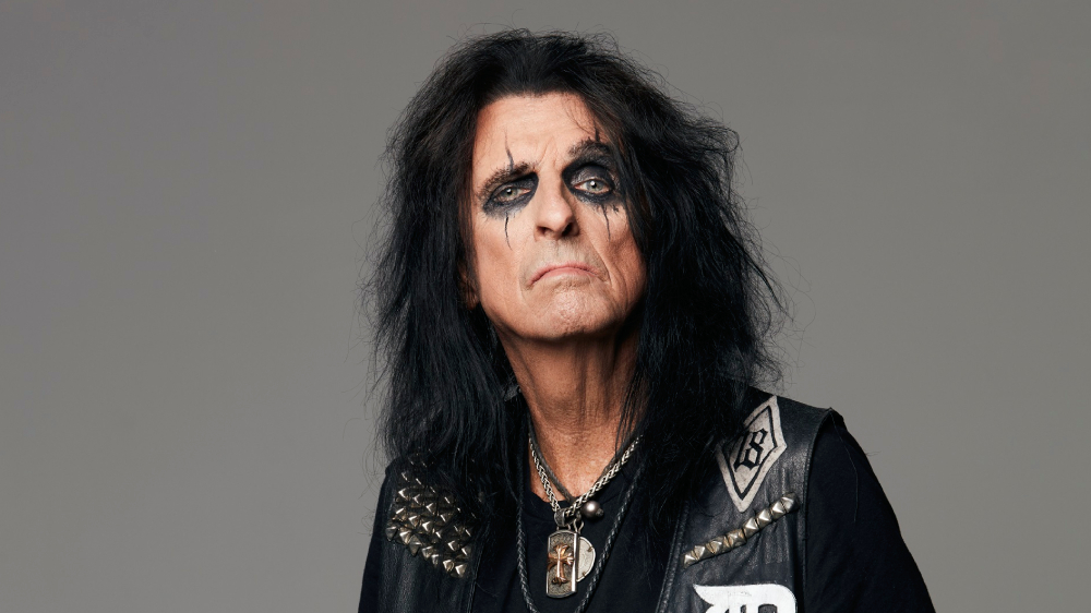 Alice Cooper firma con CAA para hacer una gira por Norteamérica