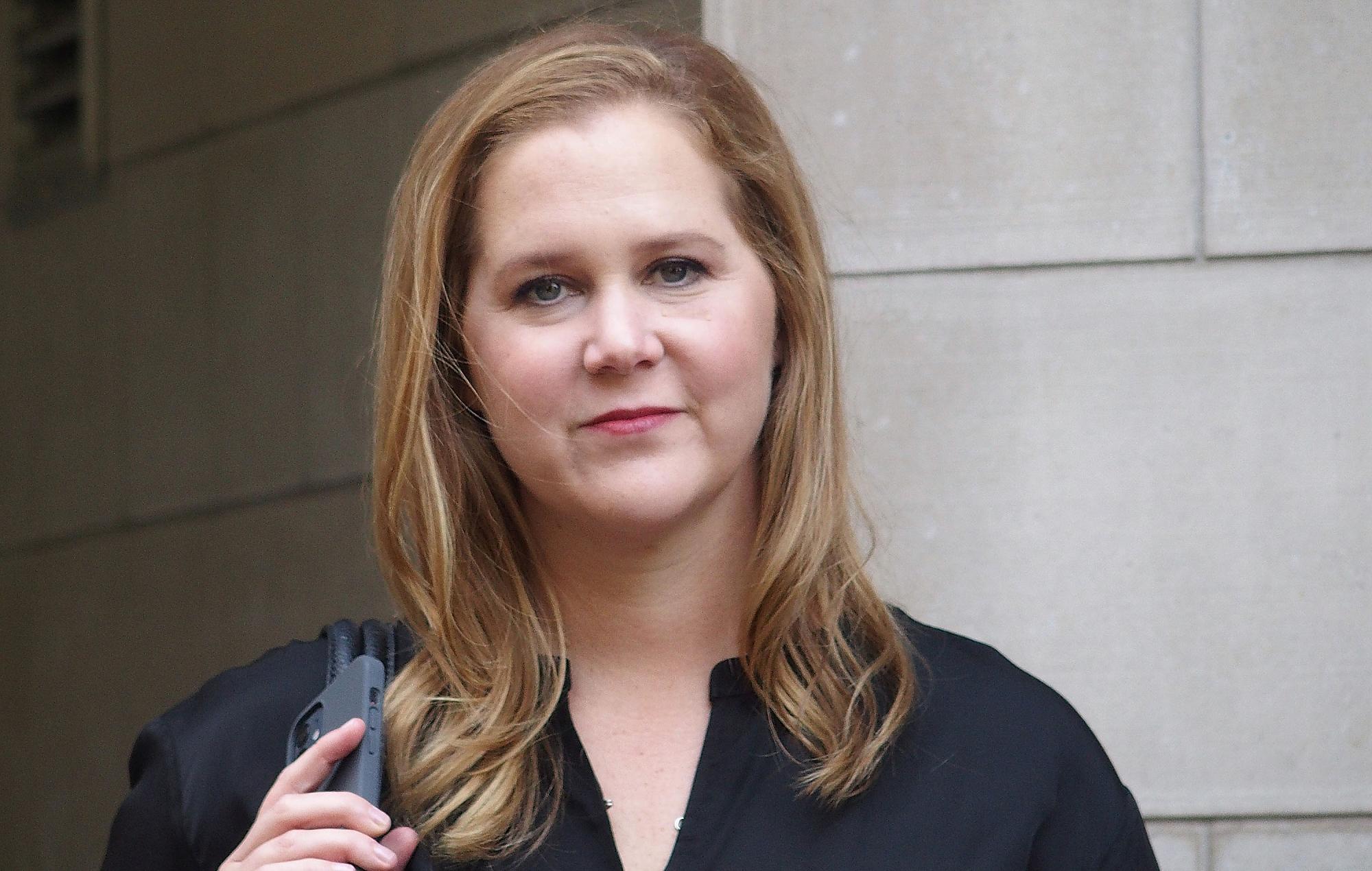 Amy Schumer lidera las peticiones de Hollywood para cambiar la representación de las armas