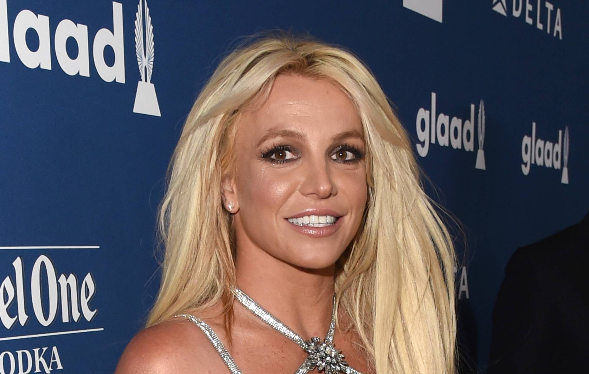 Britney Spears dice que su hermano Bryan "nunca fue invitado" a su boda