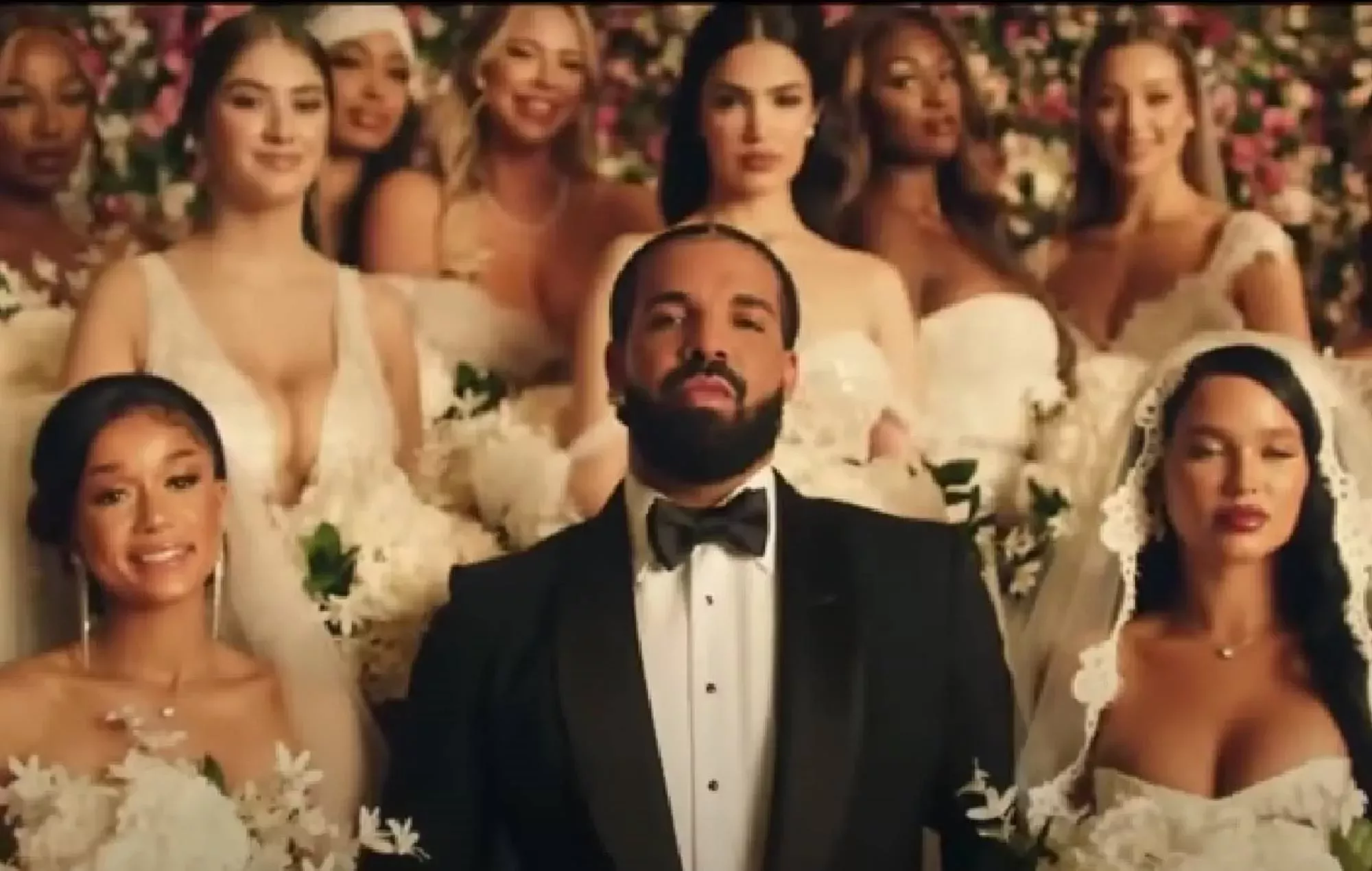 Drake se casa con 23 mujeres en el primer vídeo de su nuevo álbum 'Honestly, Nevermind'