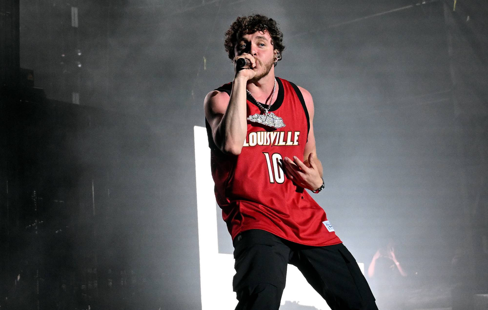 Jack Harlow dice que las mujeres negras han sido "una parte muy importante de mi carrera"