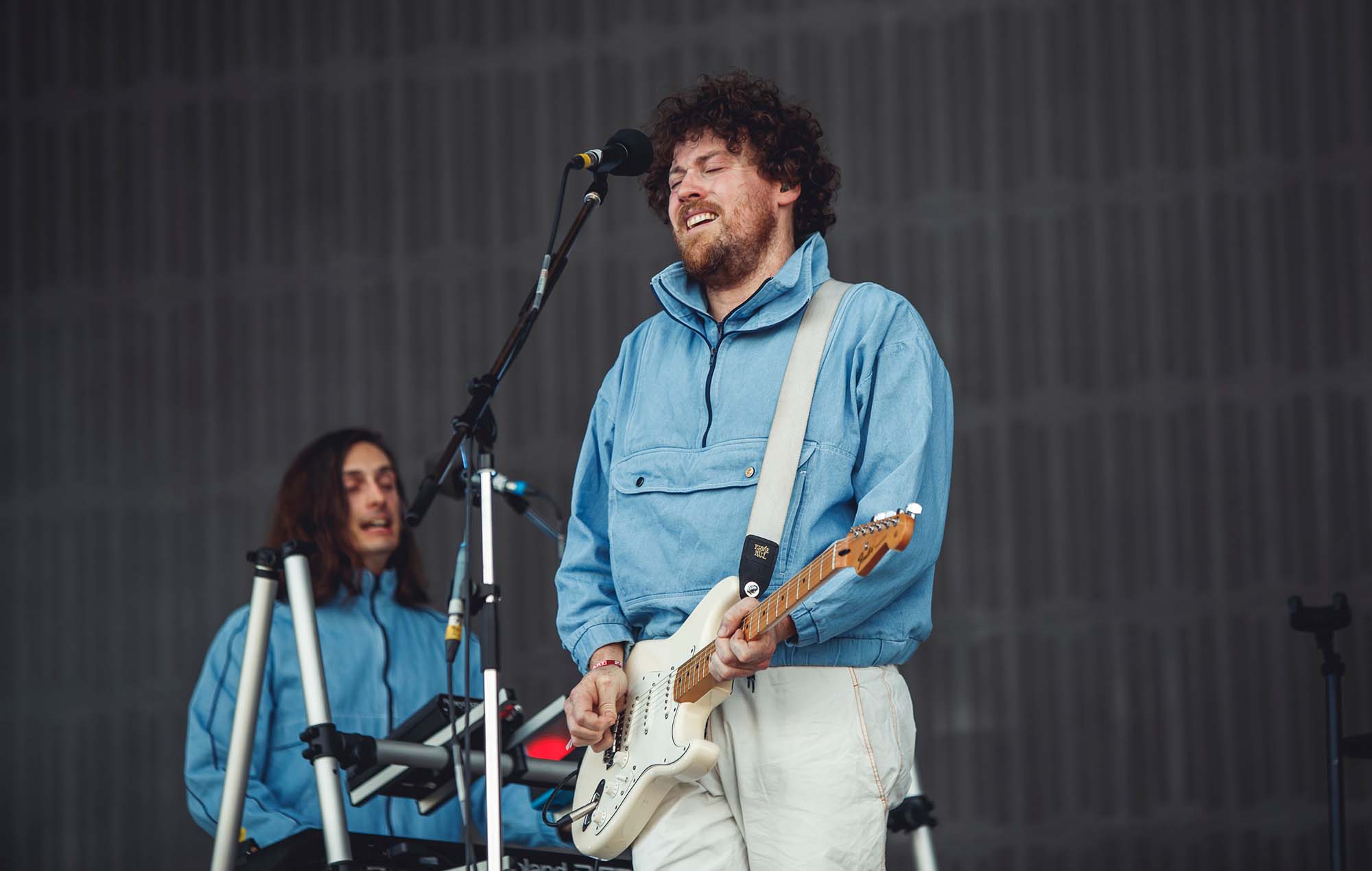 Metronomy habla de crear "la hora perfecta de energía" para su set de Glastonbury 2022