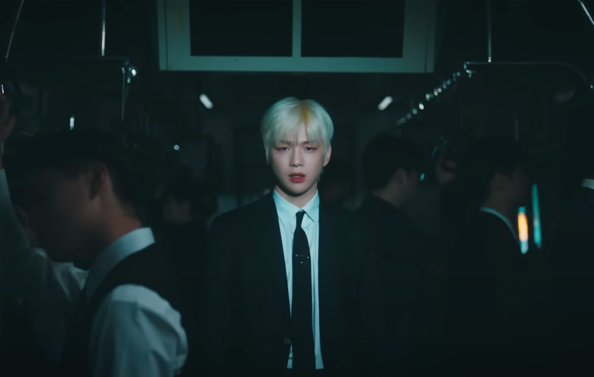 Mira el nuevo vídeo musical de Kang Daniel para 'Parade'