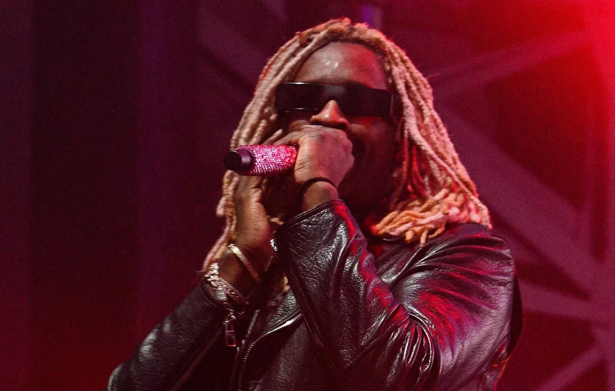 Se deniega la fianza a Young Thug por cargos relacionados con las bandas