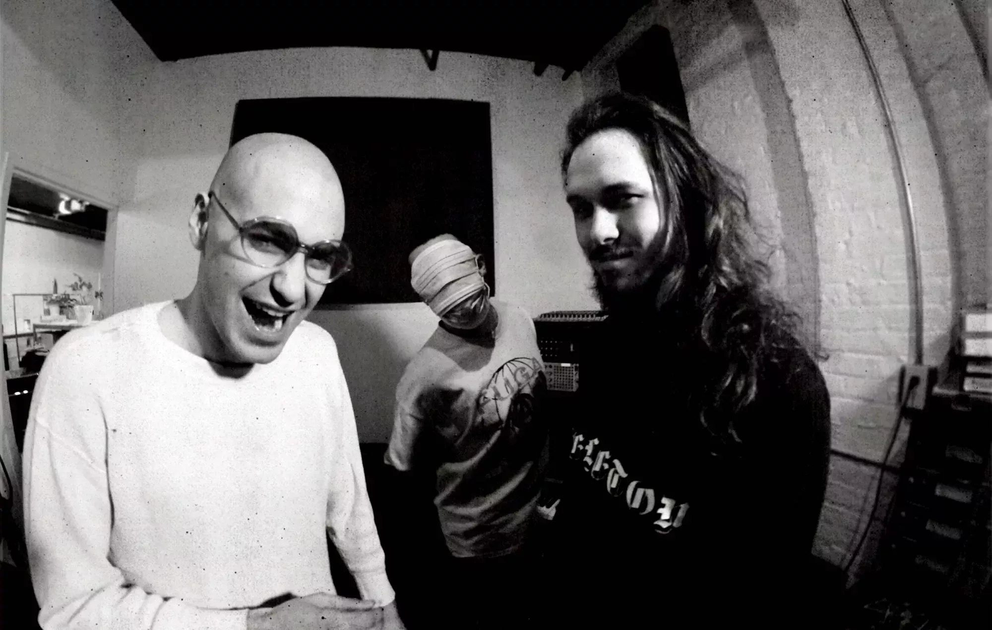 Escucha el nuevo single de Show Me The Body, 'Loose Talk'