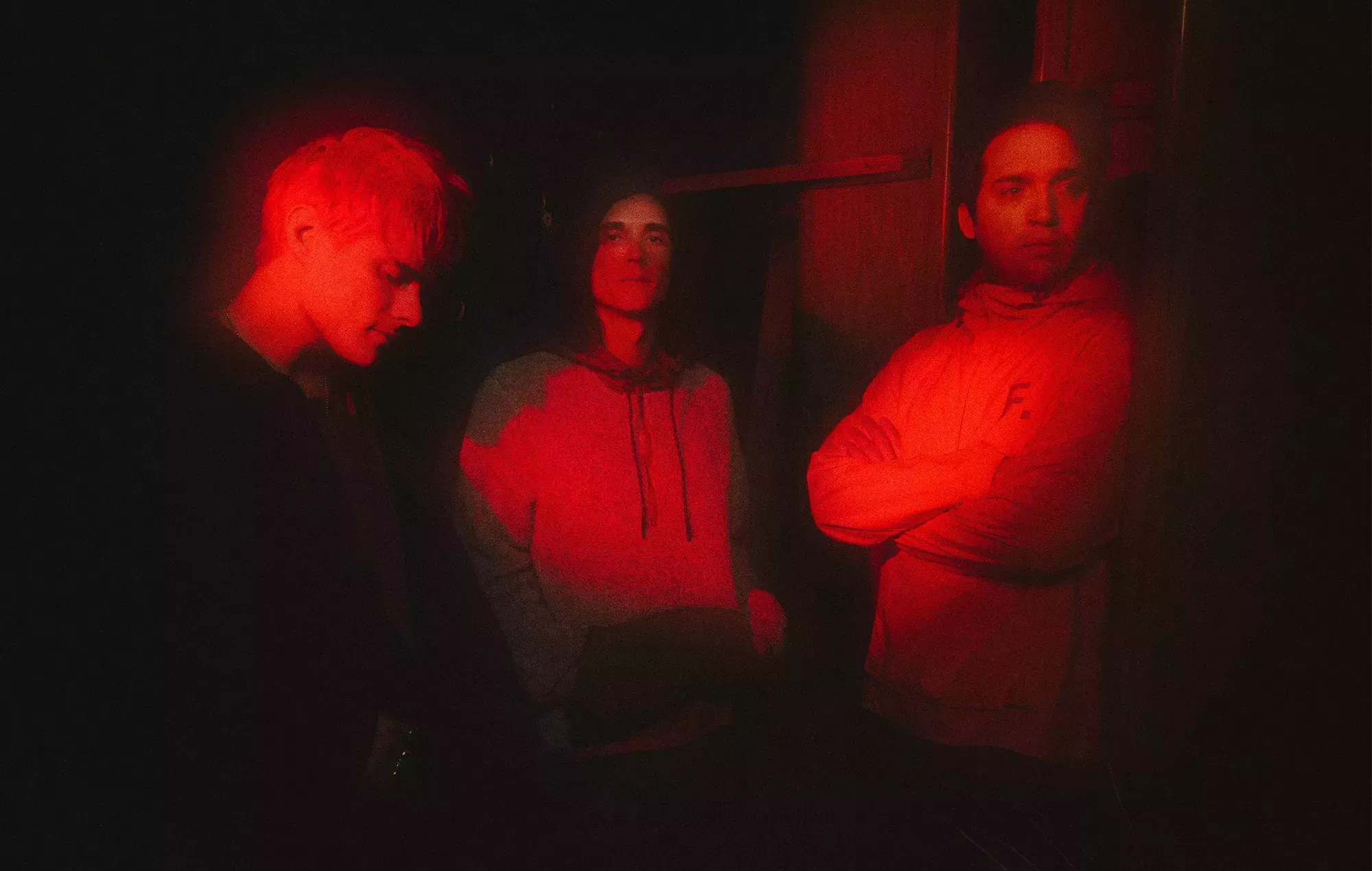 Escucha el nuevo y contundente single de Waterparks, 
