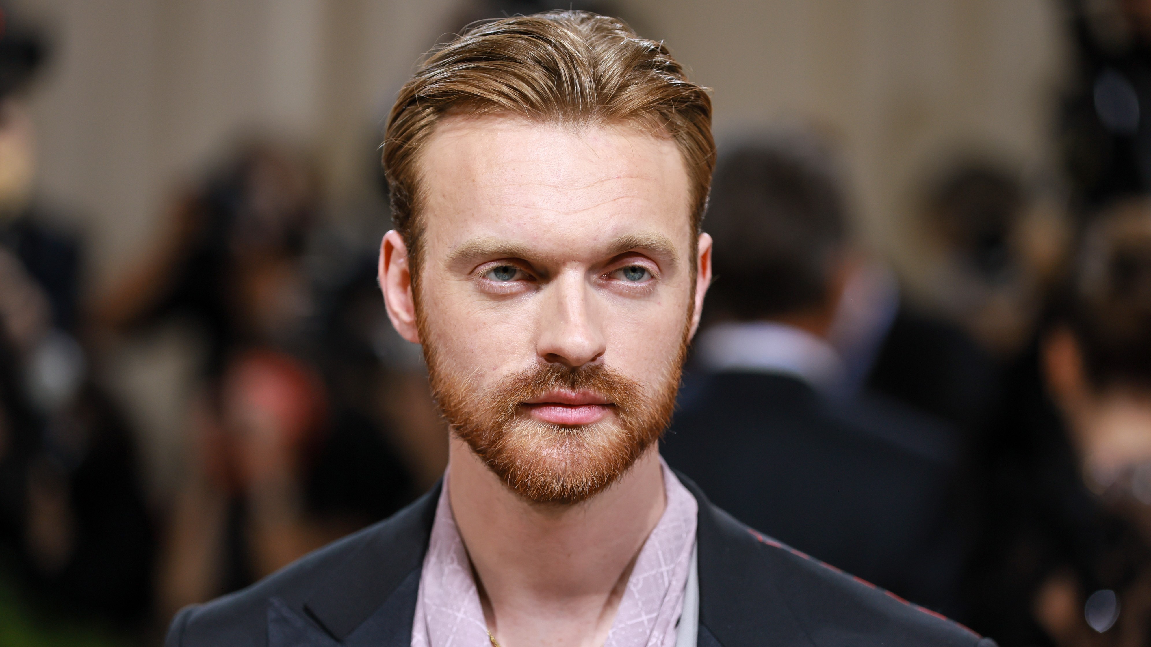 

	
		Finneas presentará su álbum en solitario "Optimist" en una serie de iHeartRadio (resumen de noticias sobre podcasts)
	
	