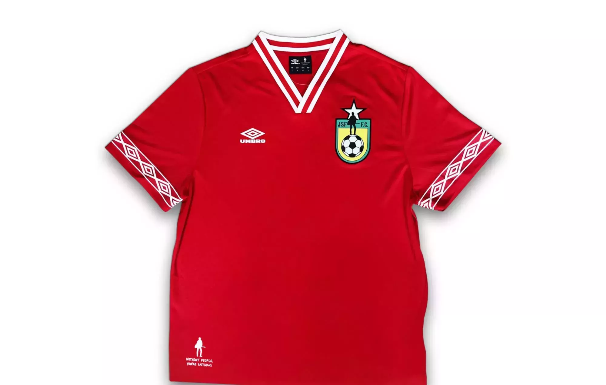 Umbro se asocia con la Fundación Joe Strummer para una camiseta de fútbol benéfica