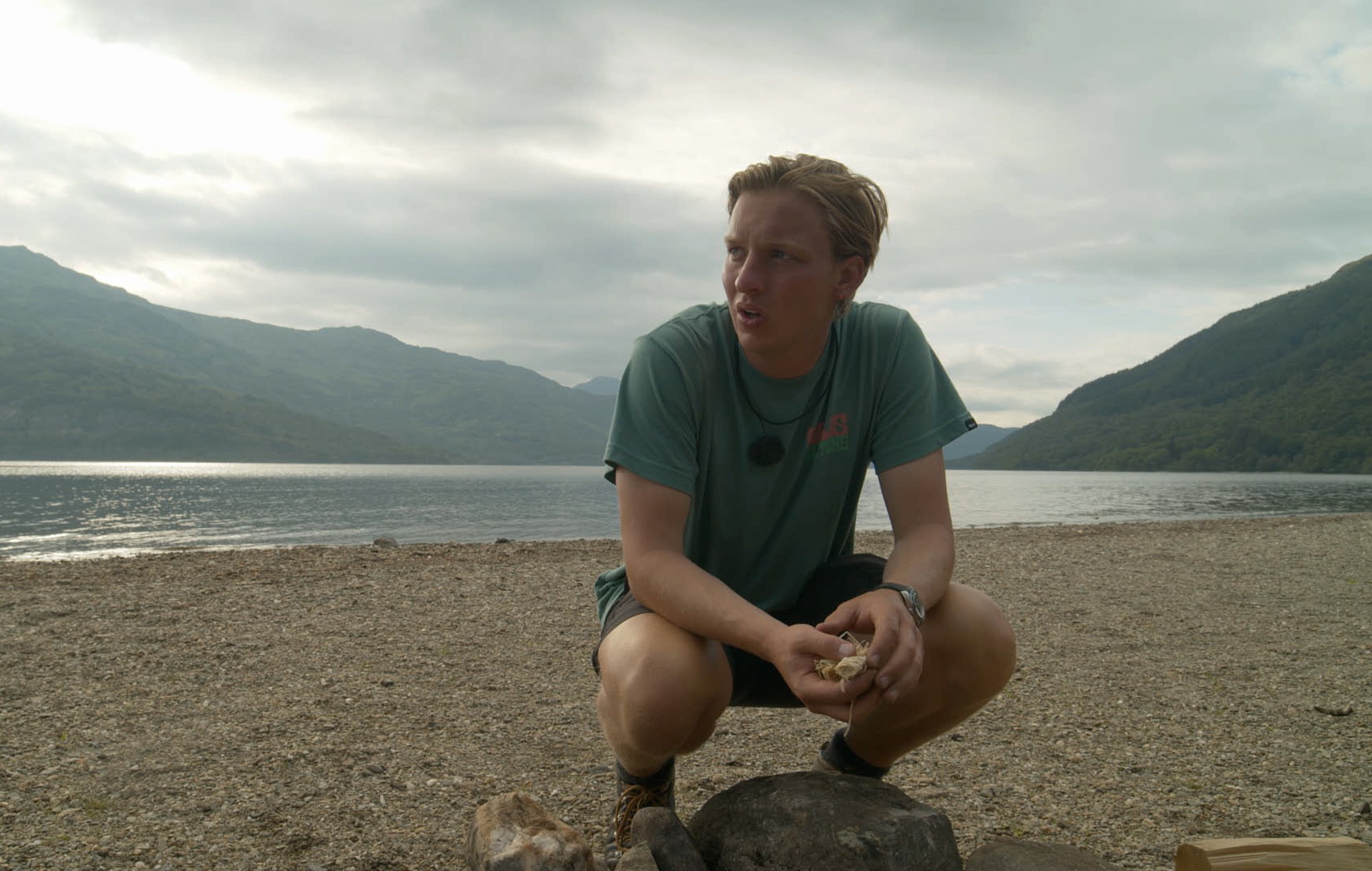 Vea el tráiler del documental de George Ezra 'End To End'