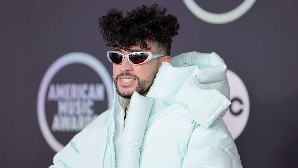 

	
		Bad Bunny se sitúa por octava vez en el número 1 con 'Un Verano Sin Ti', mientras que 'Renaissance' de Beyoncé baja al número 3
	
	