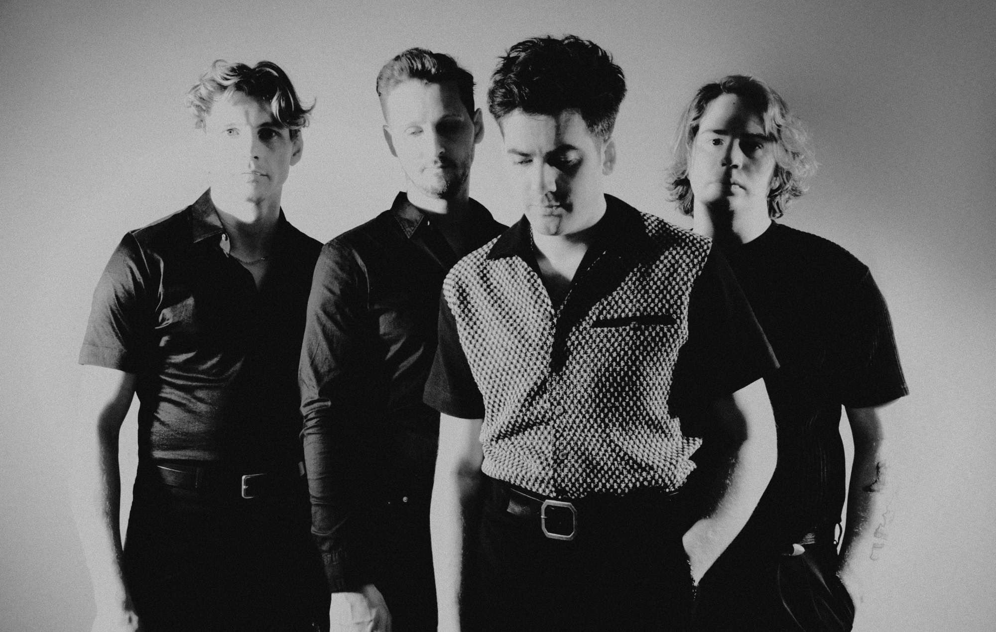 Circa Waves pone el mundo en orden con su nuevo y sorprendente single 'Hell On Earth'