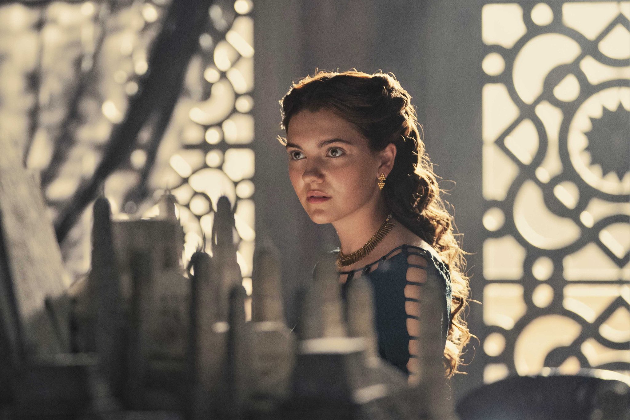 El Príncipe Pícaro" muestra una casa en decadencia