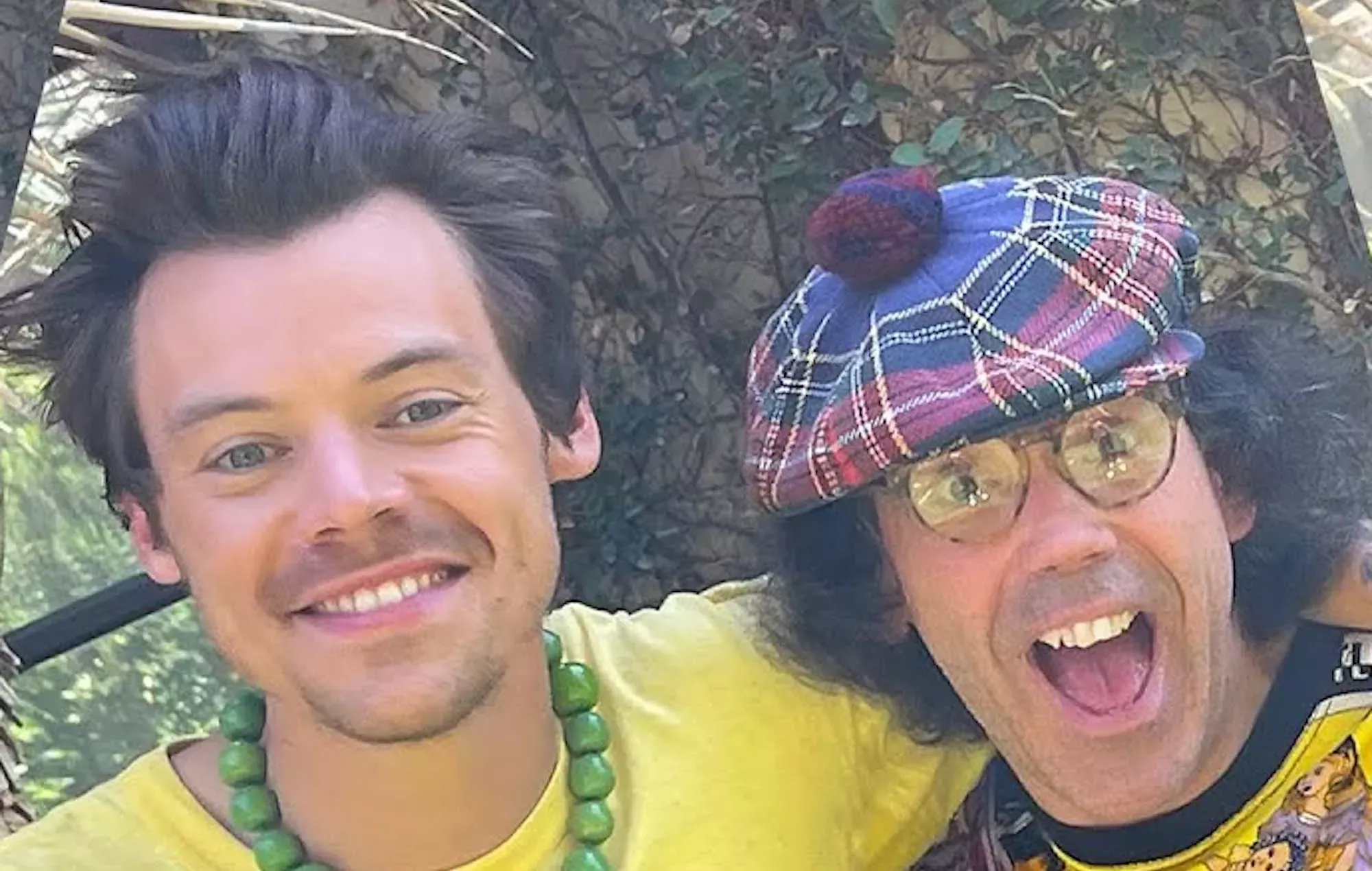 Harry Styles habla de Joni Mitchell, de The Cribs escribiendo para One Direction y mucho más en una entrevista en Nardwuar