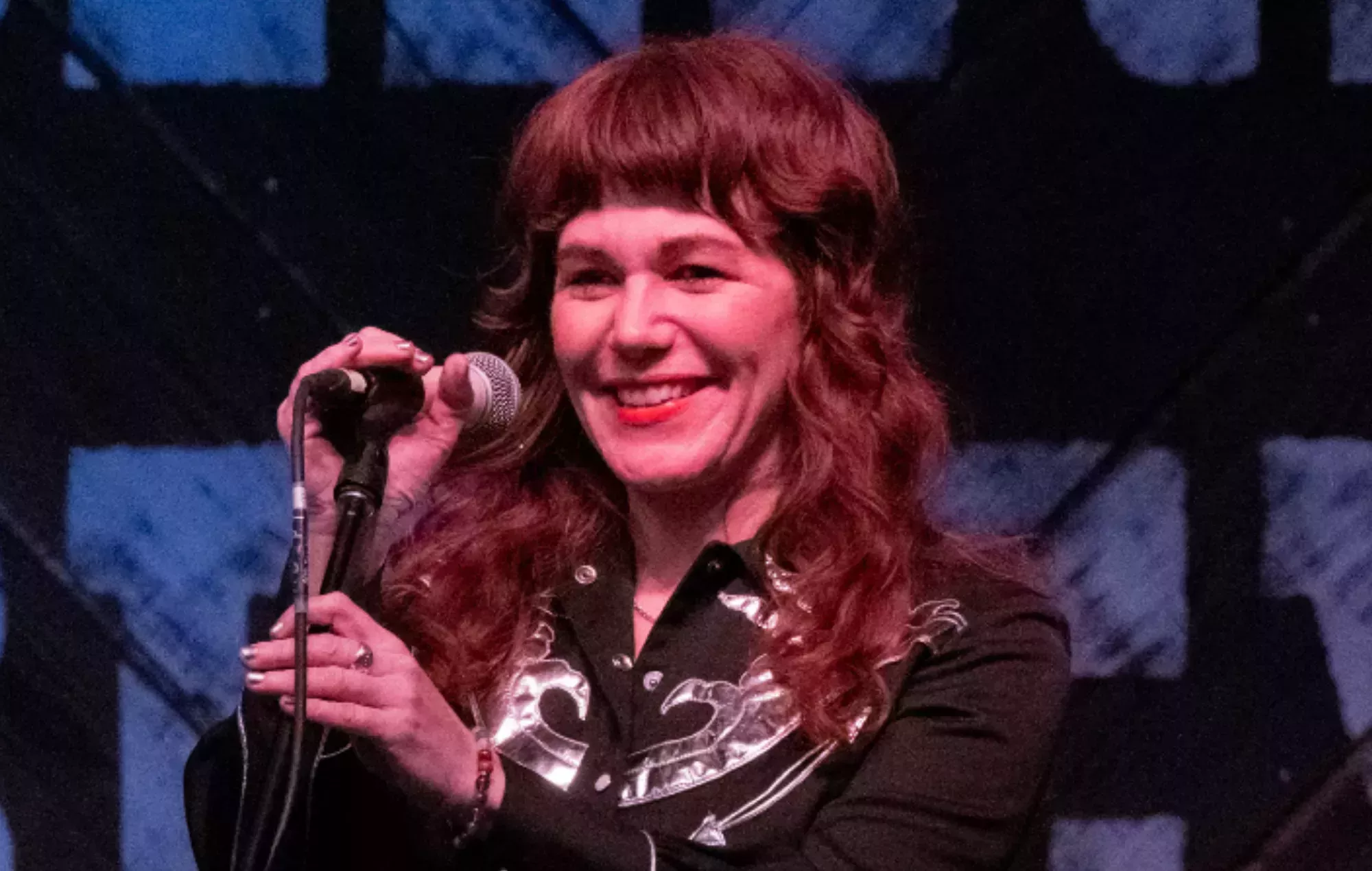 Jenny Lewis cancela todos sus conciertos en interiores por la preocupación de la COVID-19